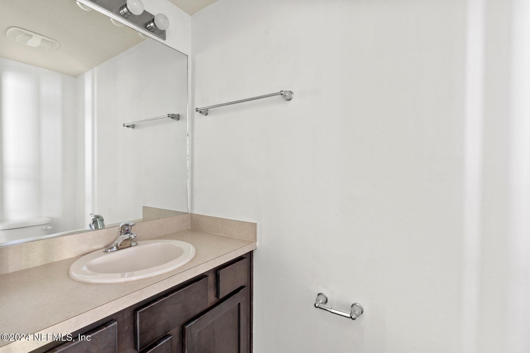 42 SCOTCH PEBBLE Drive