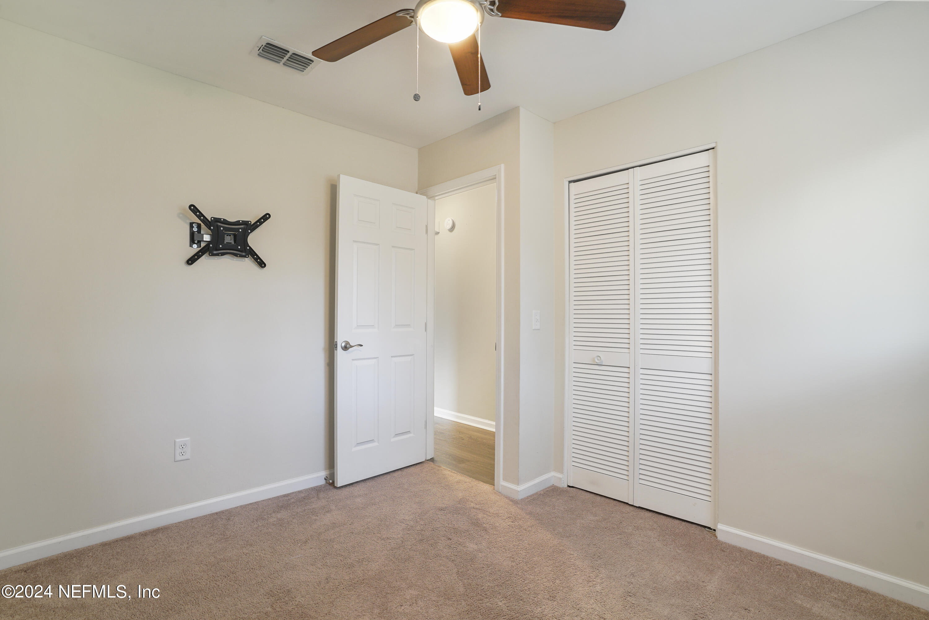 582 WILLIAM PENN Street