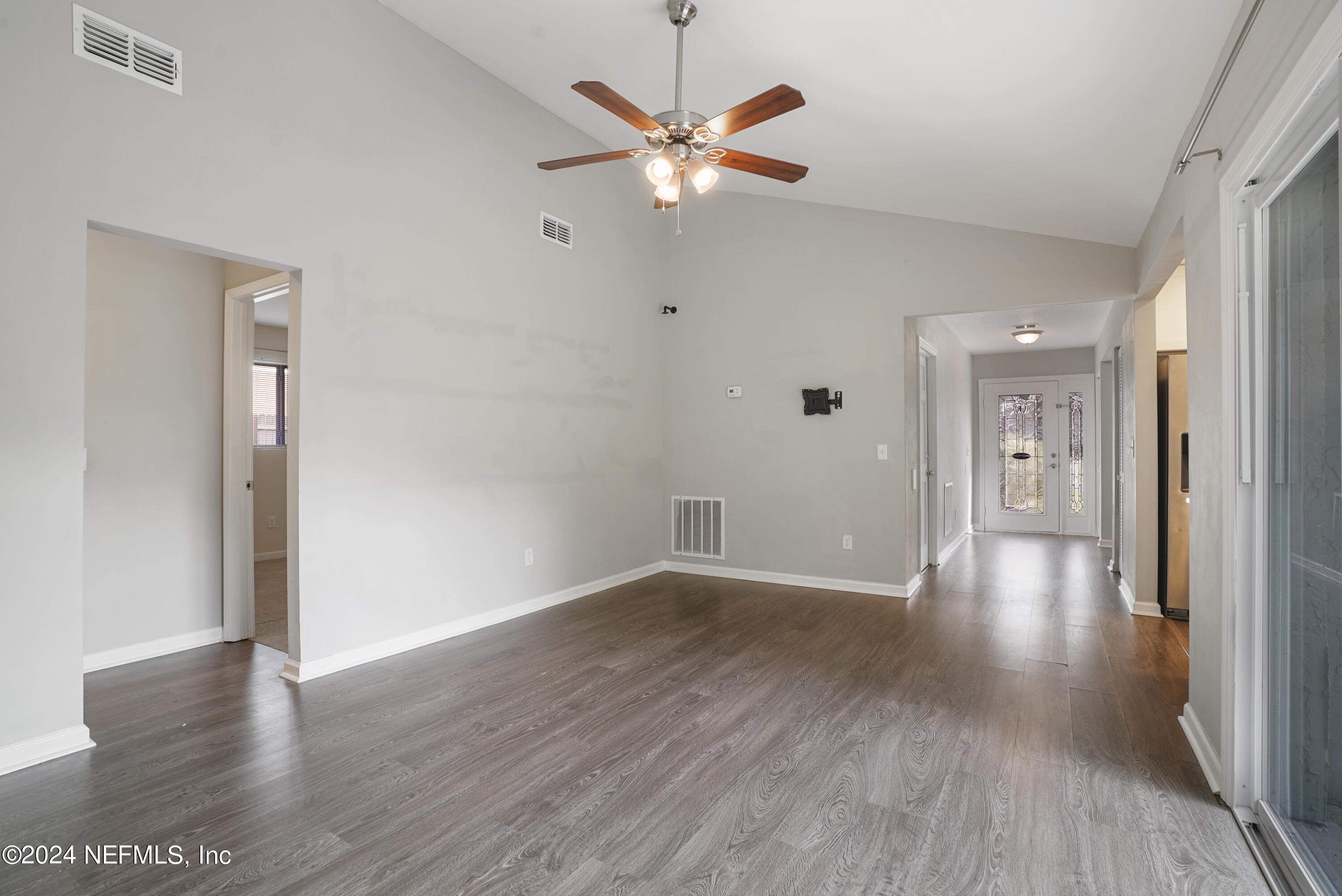 582 WILLIAM PENN Street