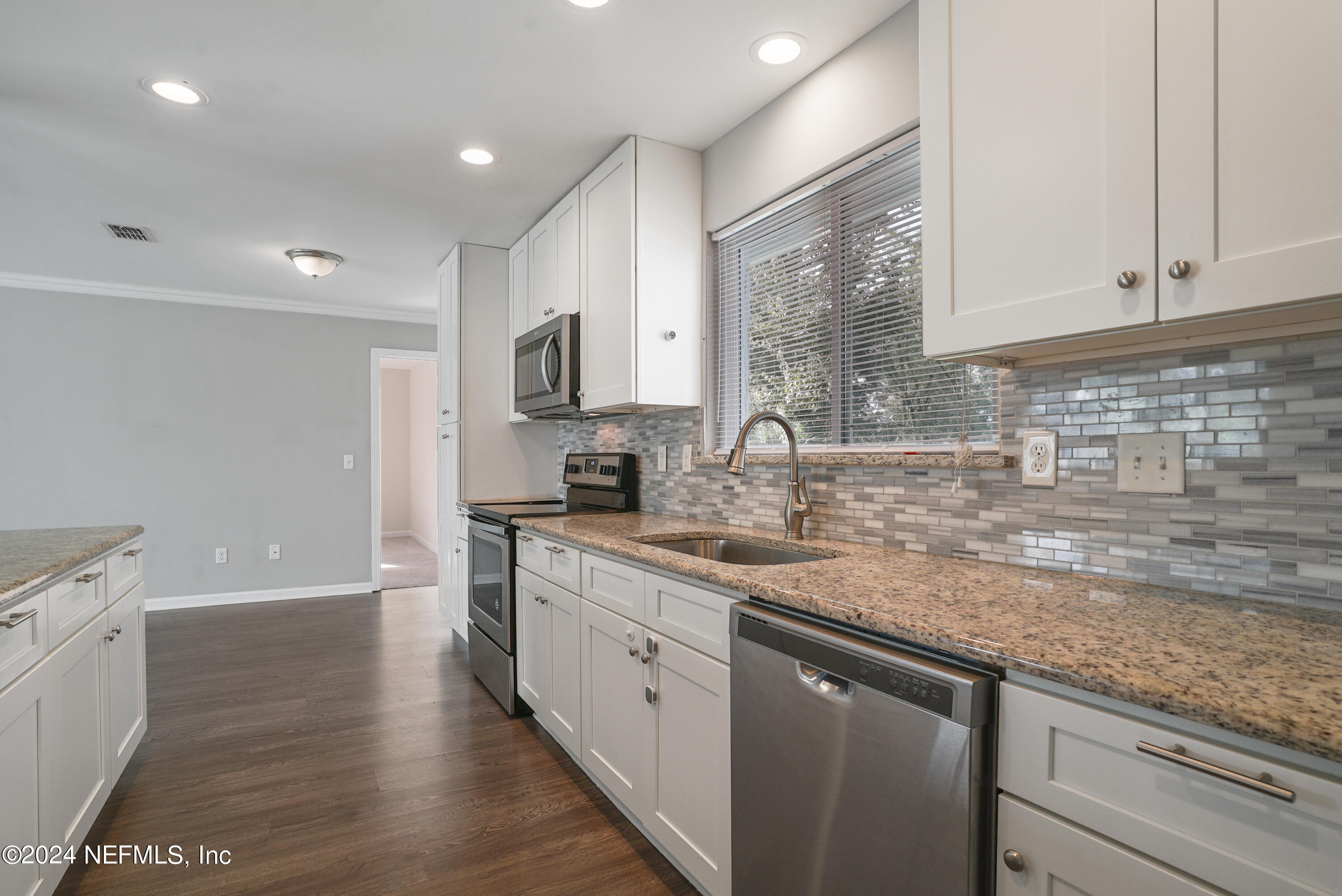 582 WILLIAM PENN Street