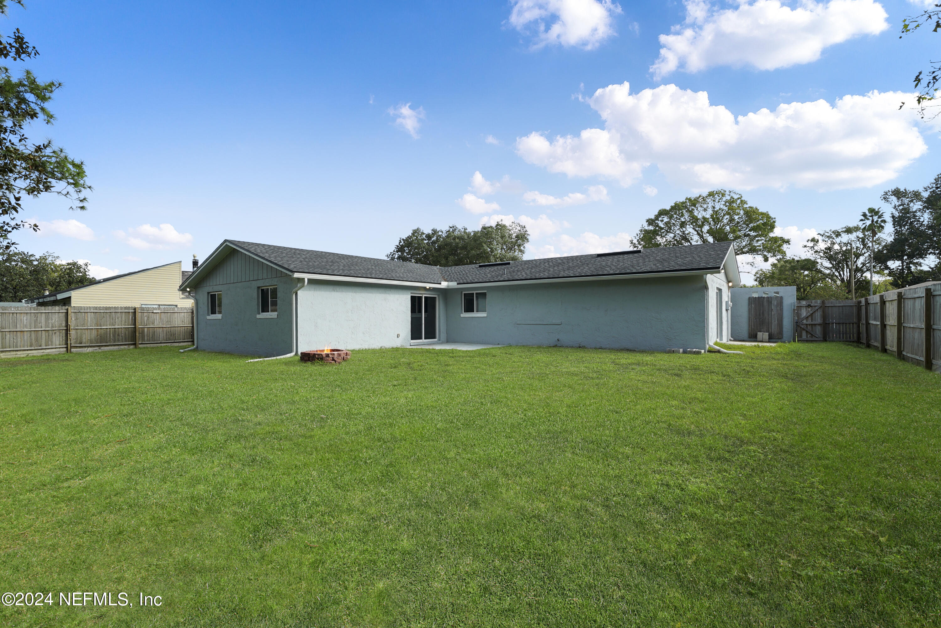 582 WILLIAM PENN Street