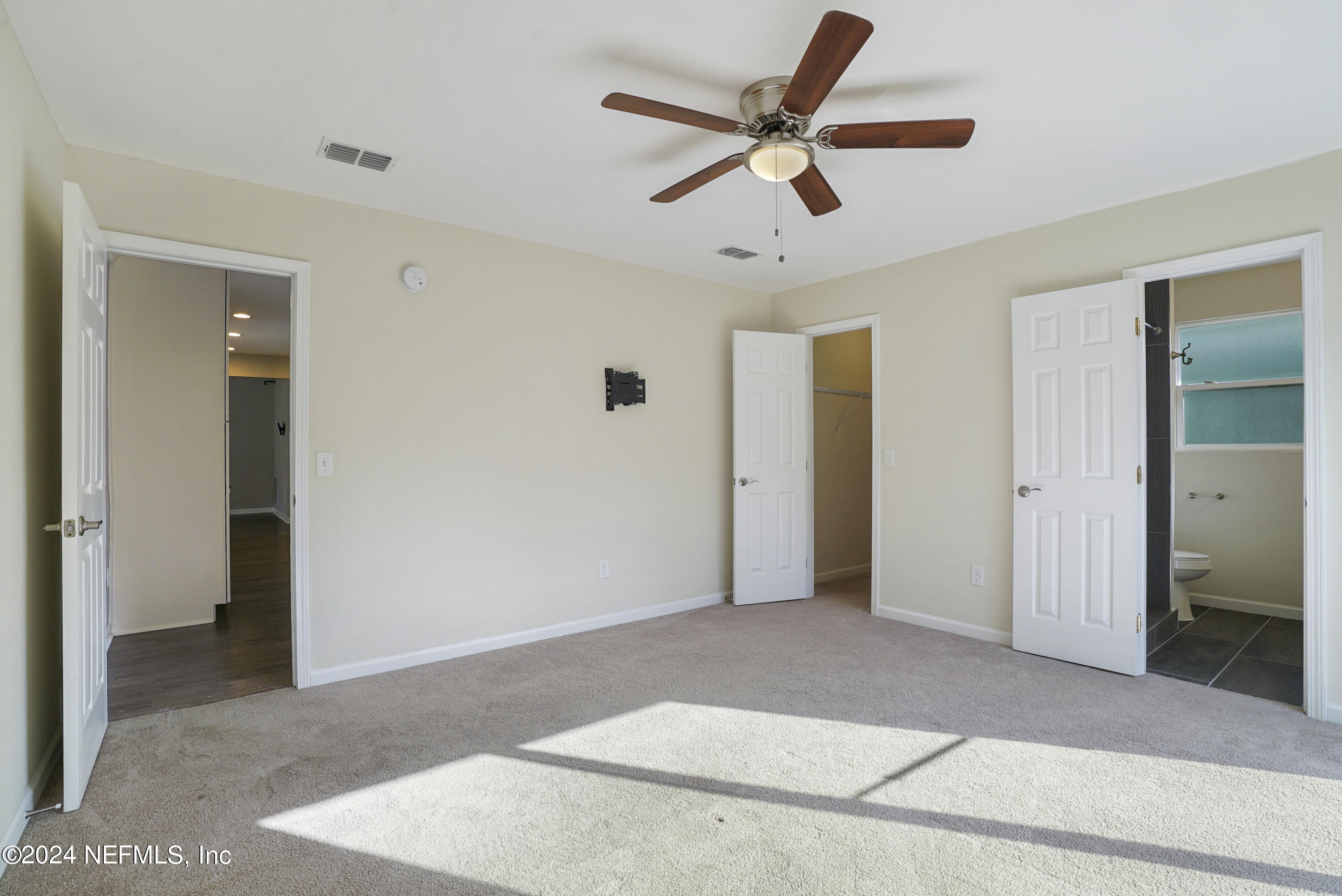 582 WILLIAM PENN Street