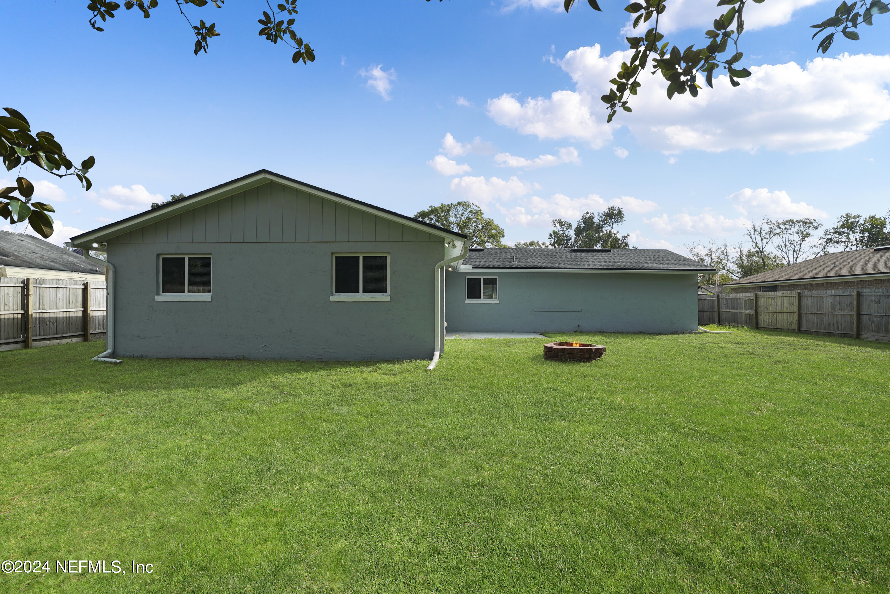 582 WILLIAM PENN Street