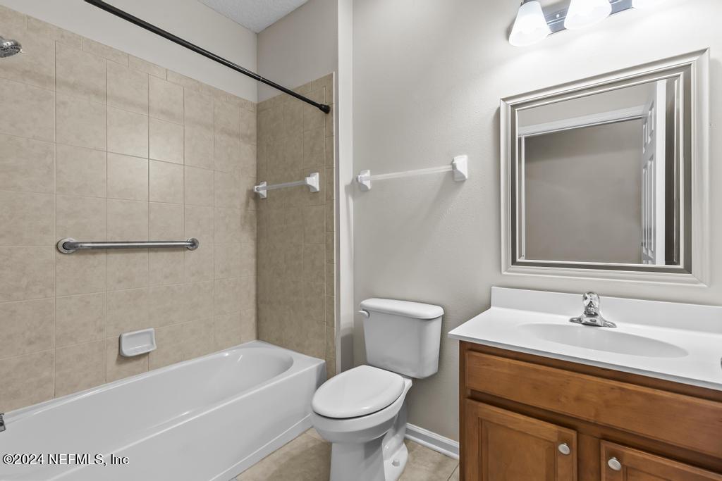 1592 CALMING WATER Drive