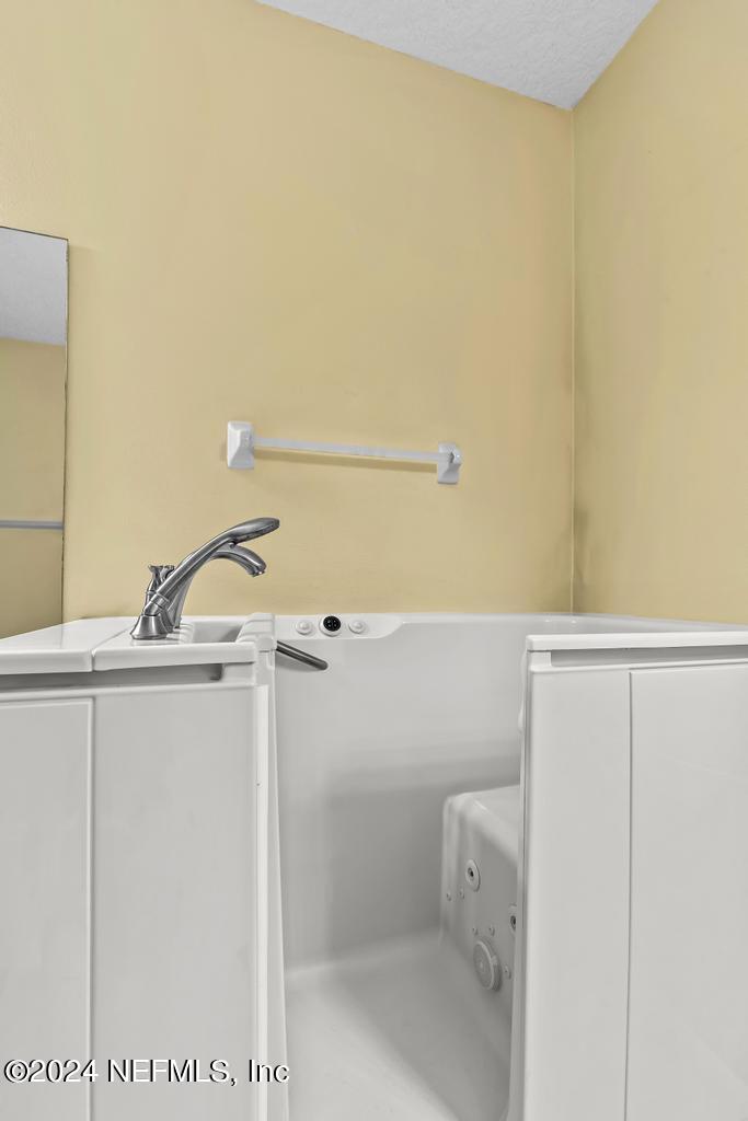 1592 CALMING WATER Drive