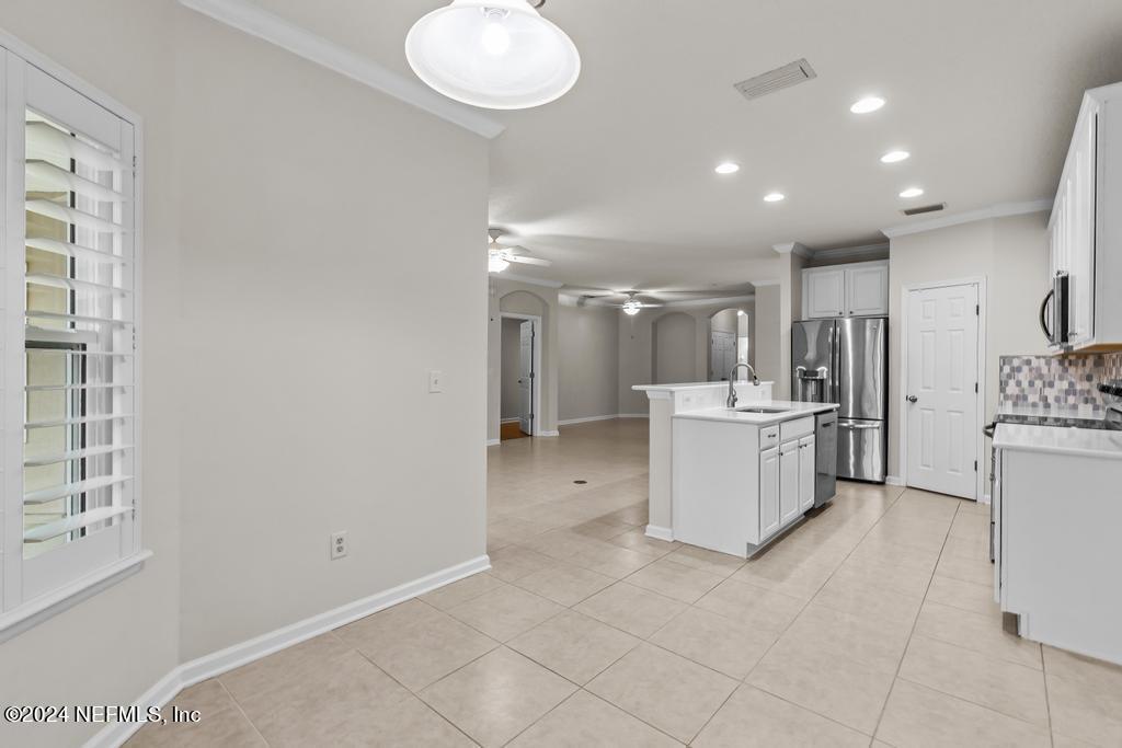 1592 CALMING WATER Drive