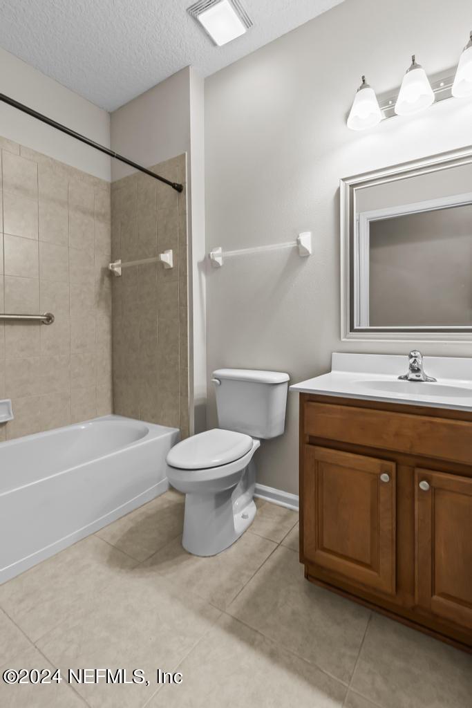 1592 CALMING WATER Drive