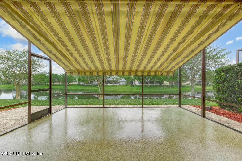 1592 CALMING WATER Drive