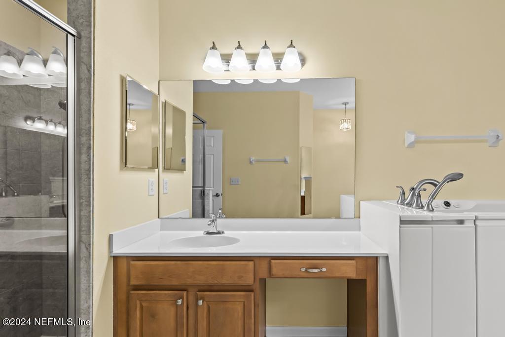 1592 CALMING WATER Drive