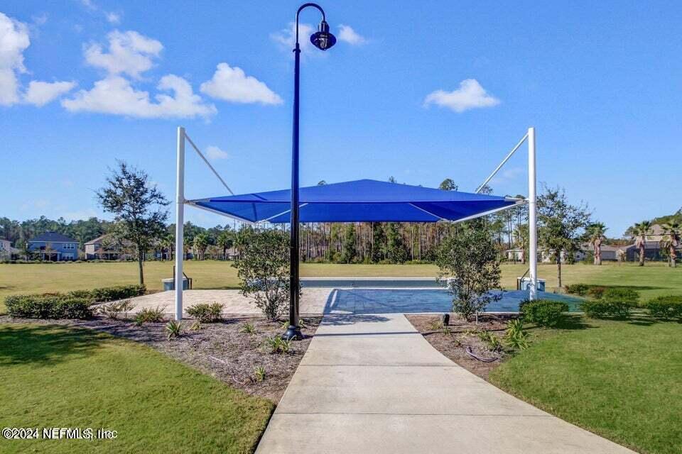 736 ASPEN LEAF Drive