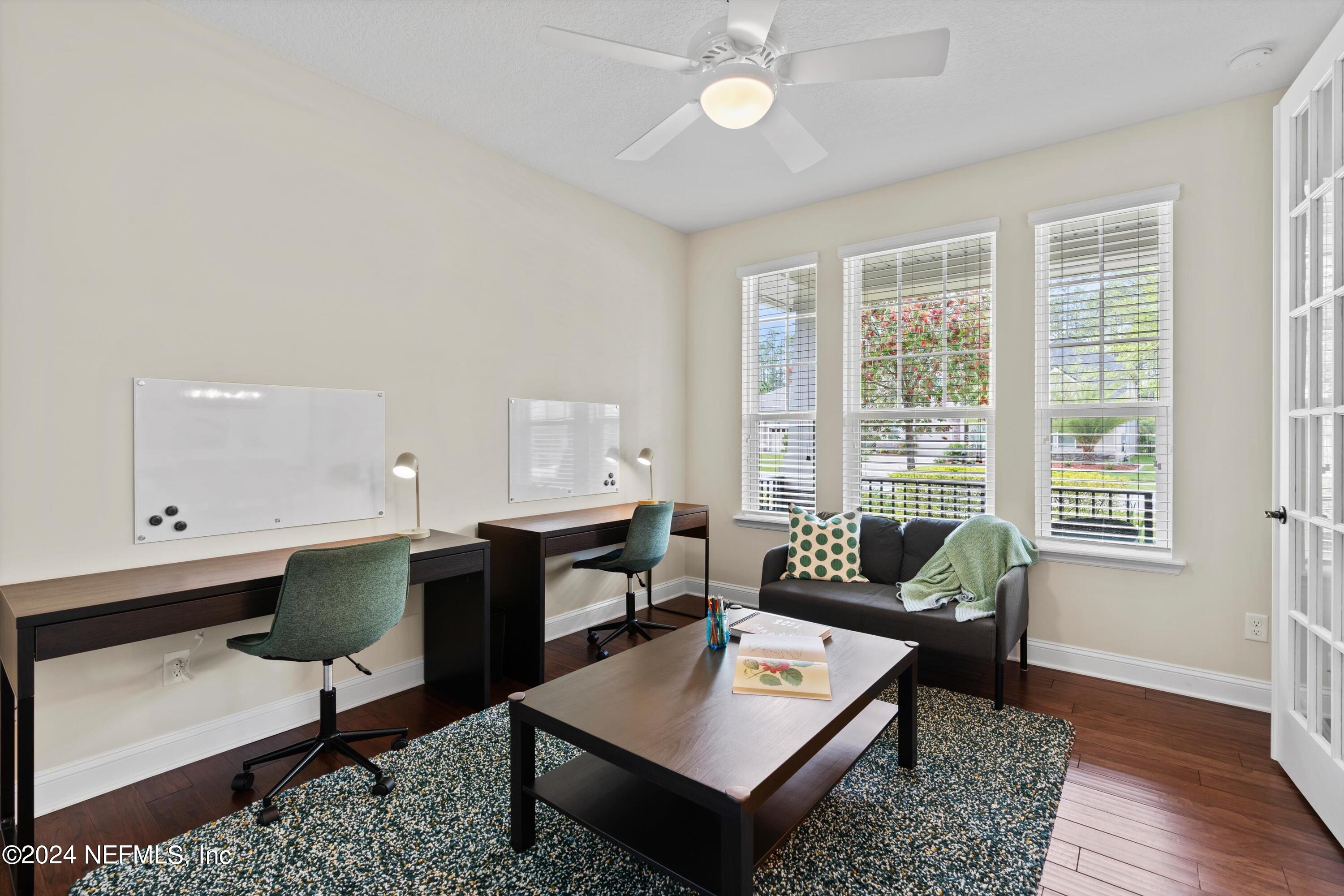 736 ASPEN LEAF Drive