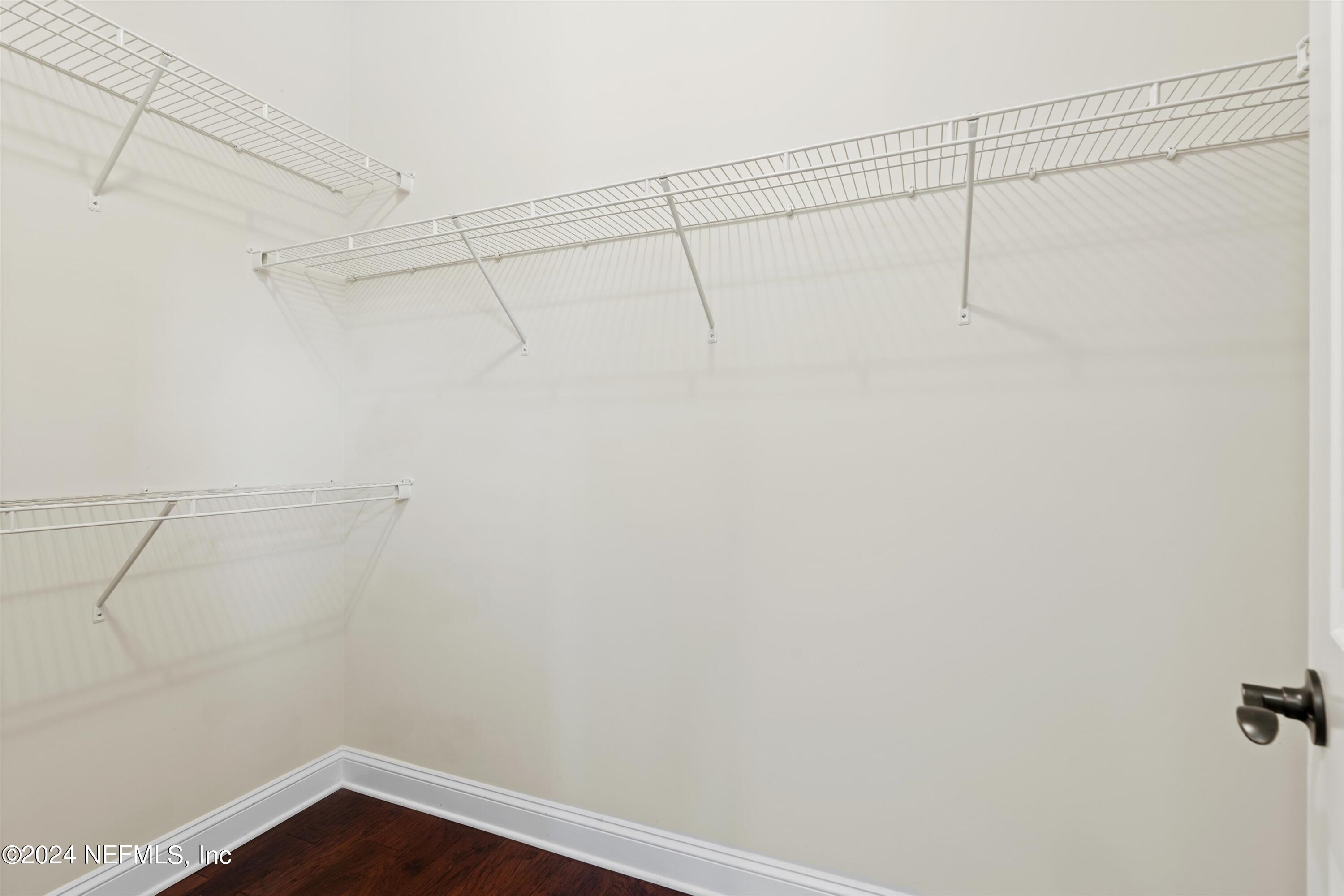 736 ASPEN LEAF Drive