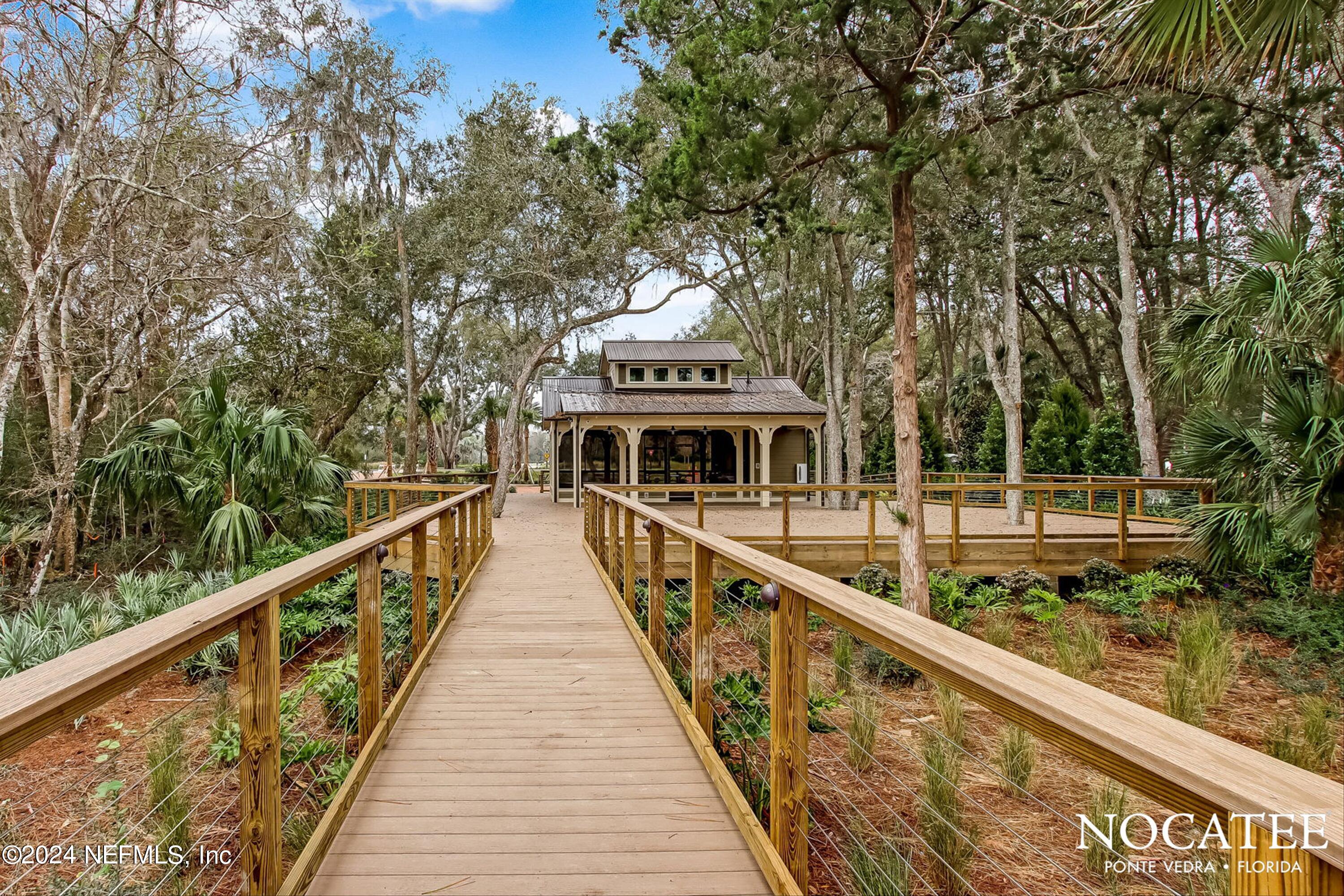 736 ASPEN LEAF Drive