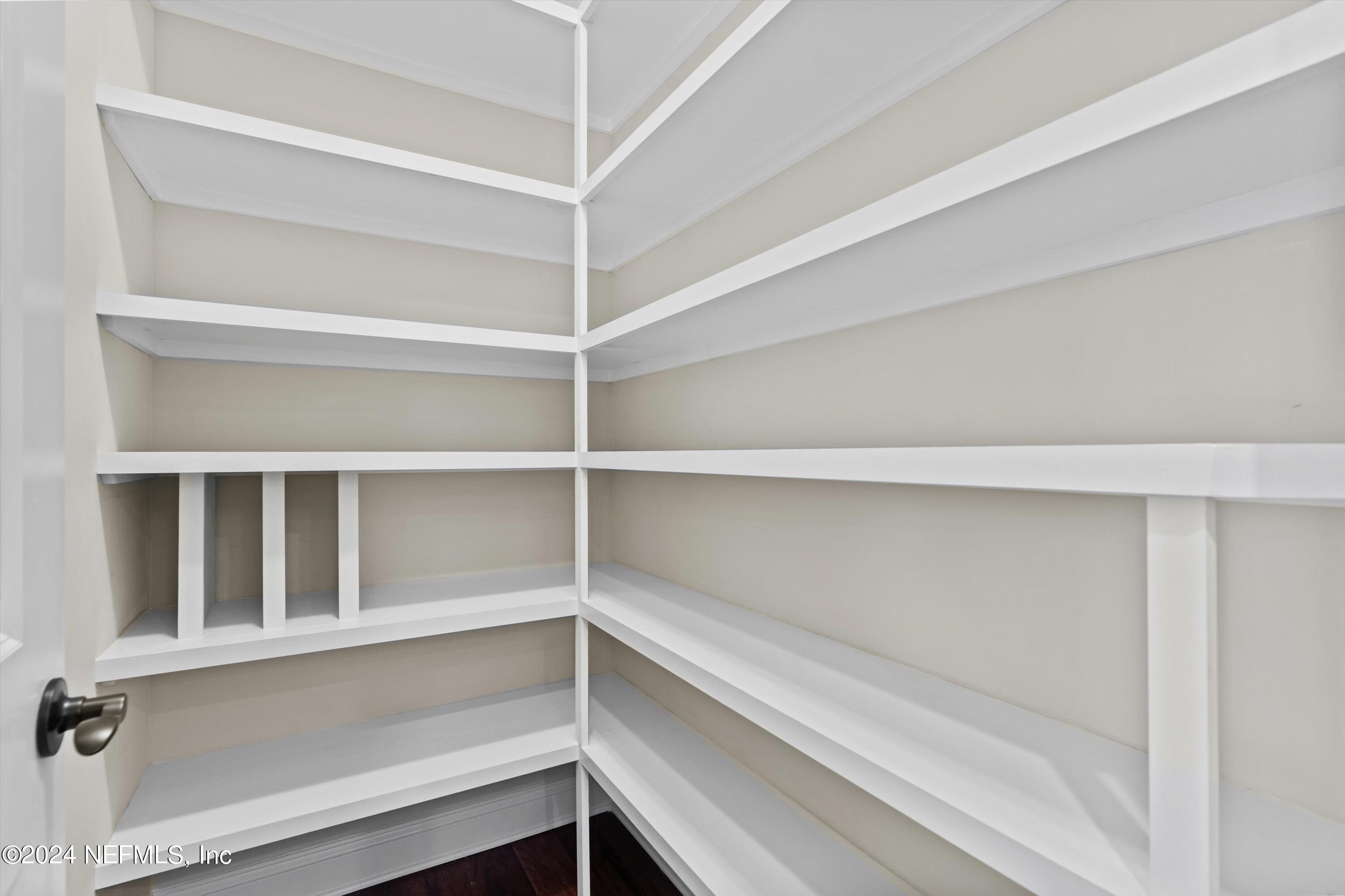 736 ASPEN LEAF Drive