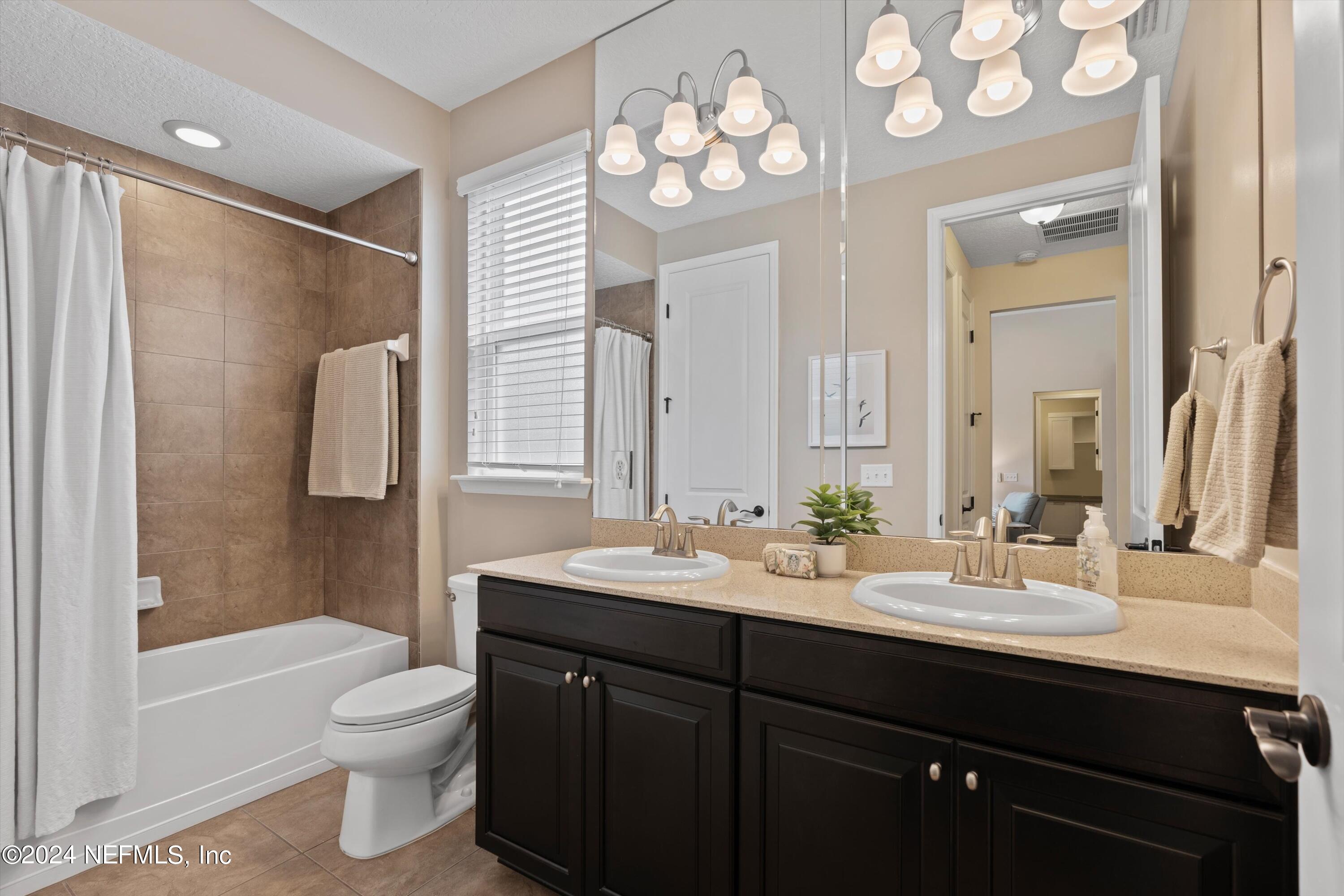 736 ASPEN LEAF Drive