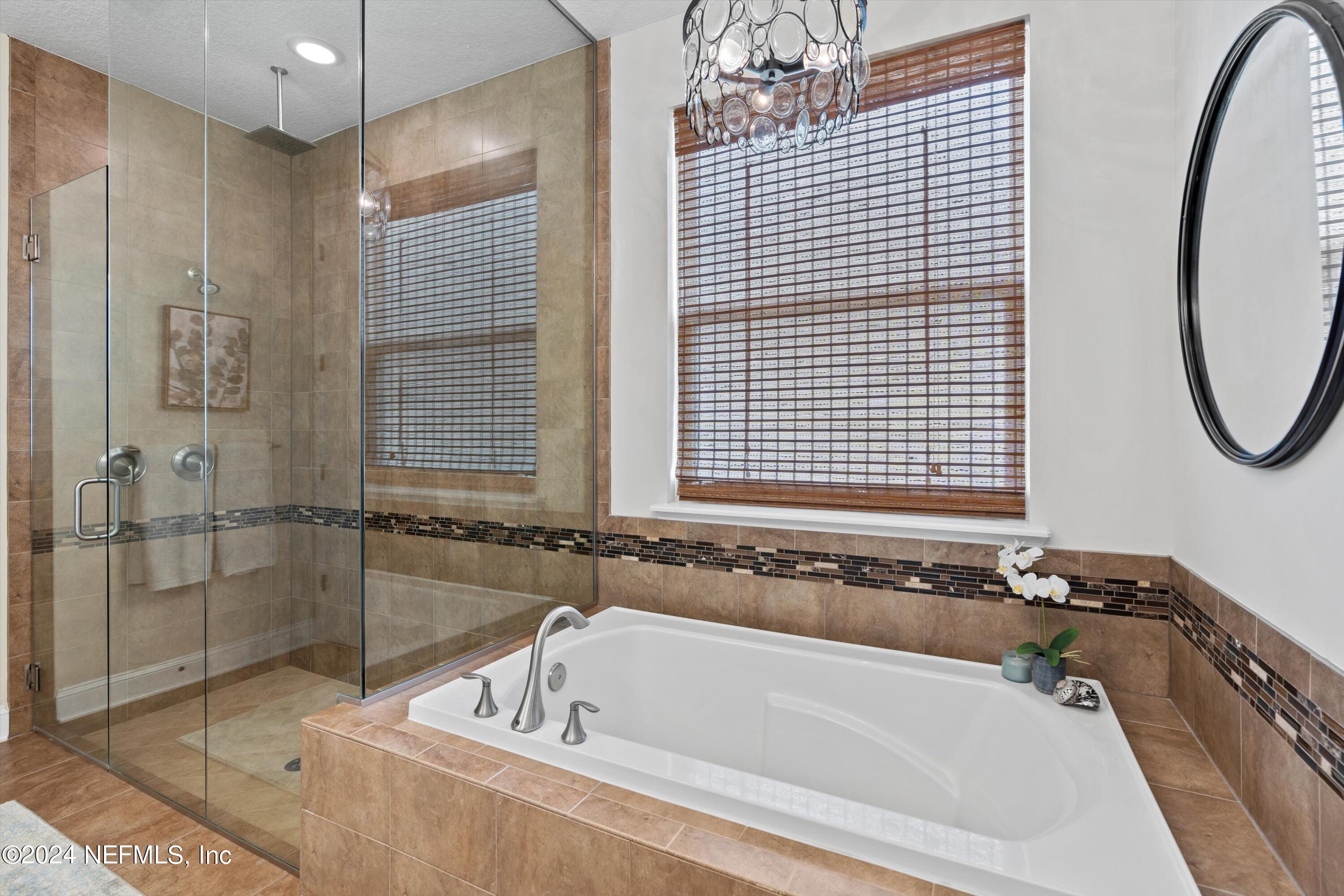 736 ASPEN LEAF Drive