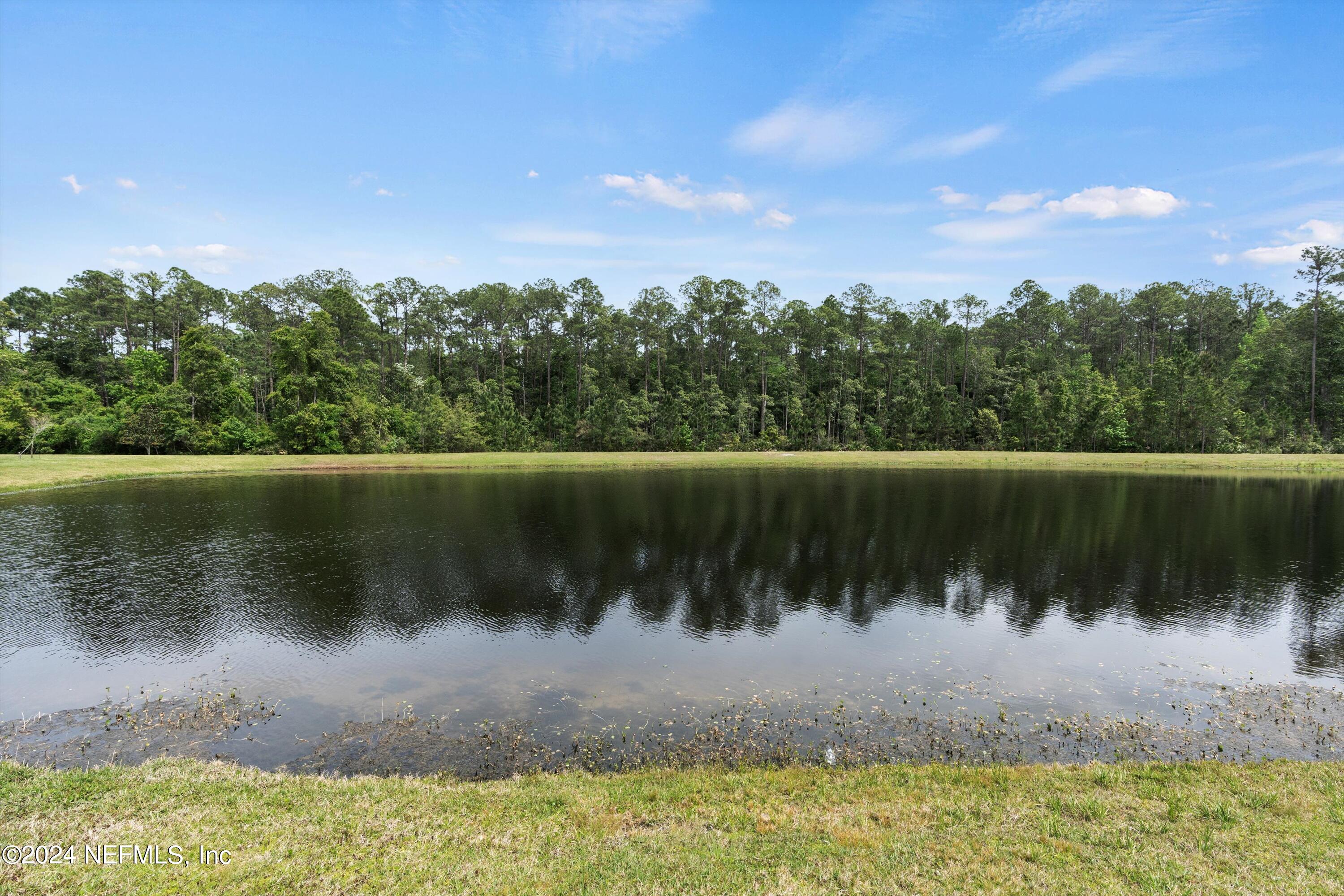 736 ASPEN LEAF Drive