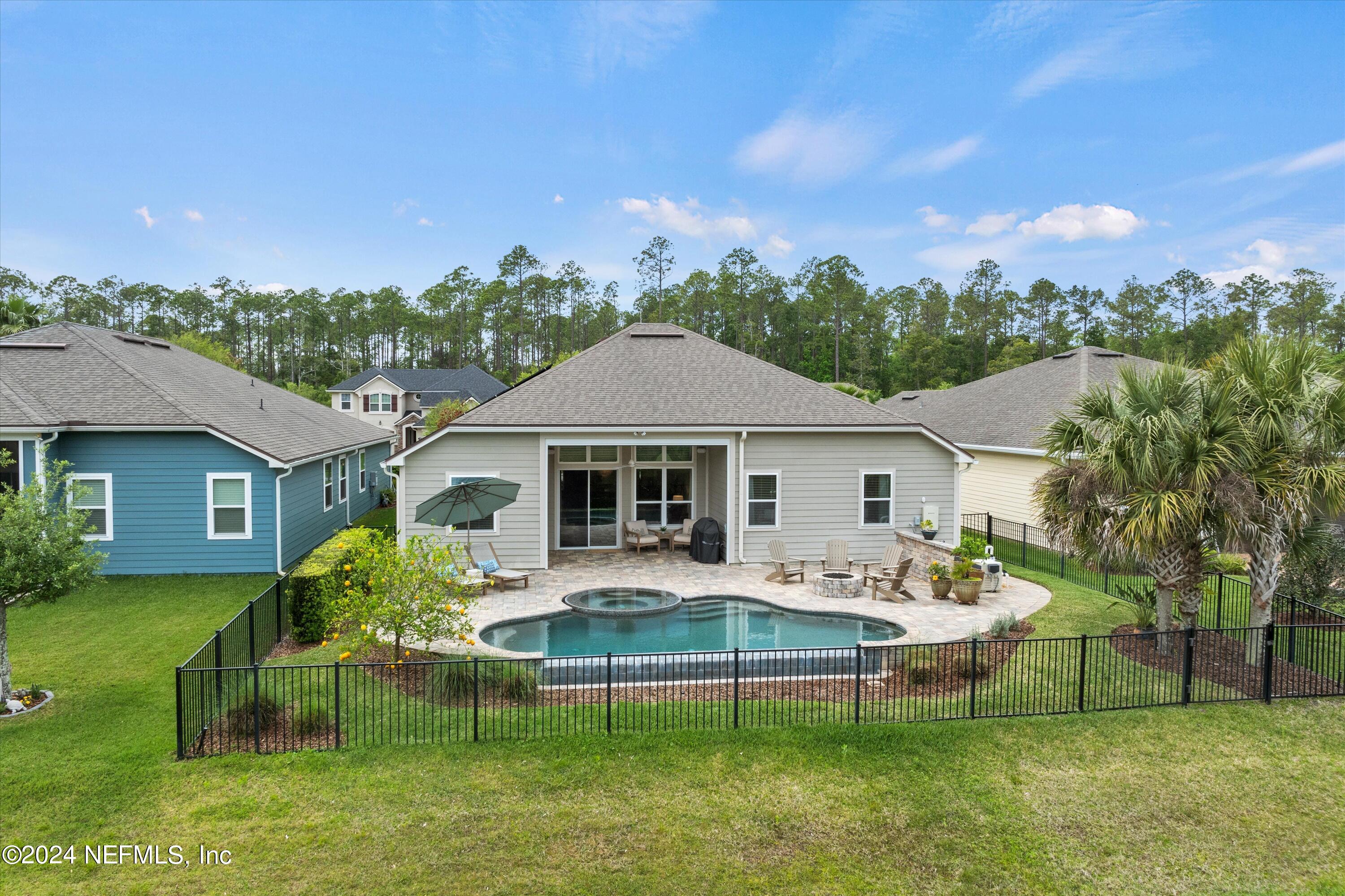 736 ASPEN LEAF Drive