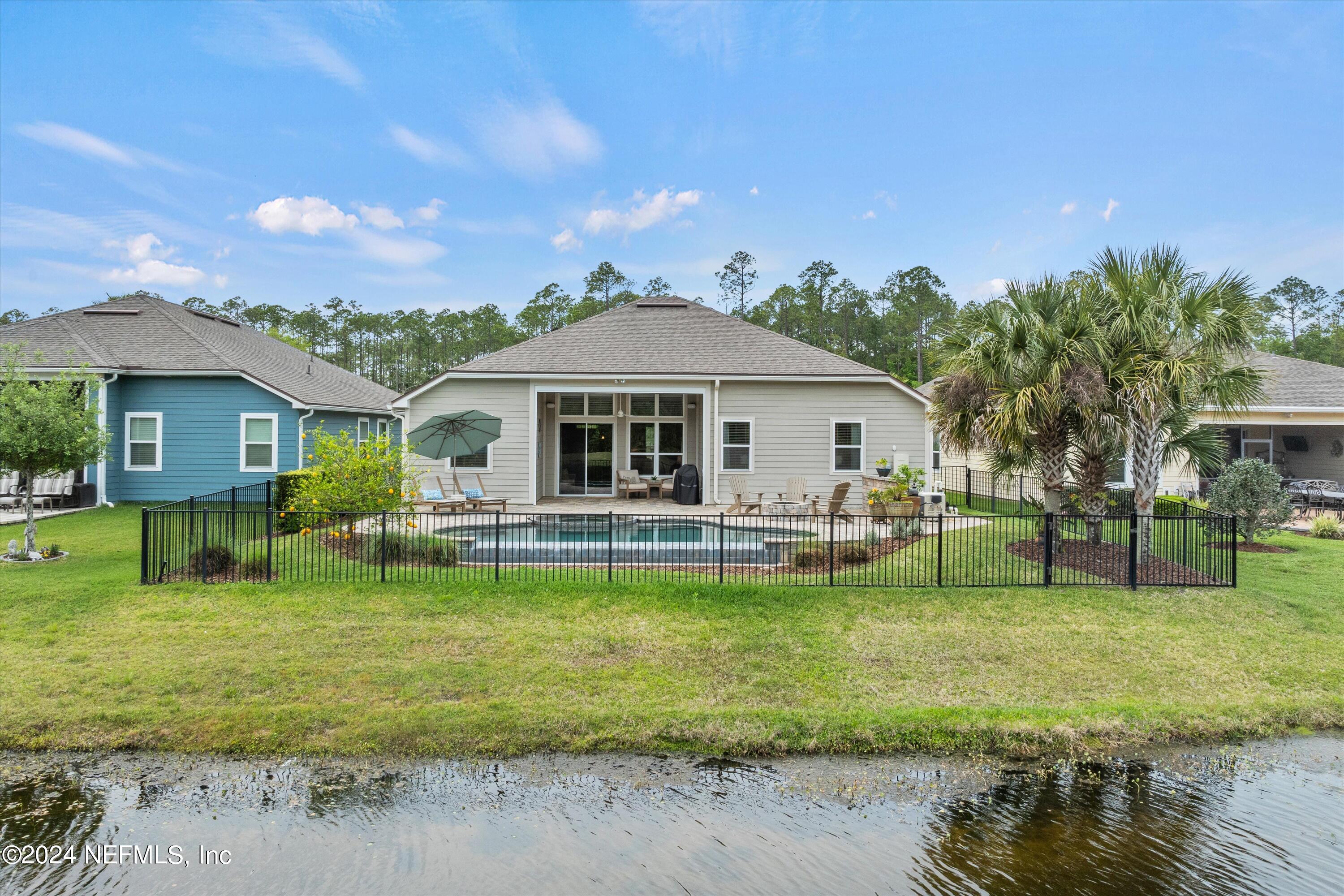 736 ASPEN LEAF Drive