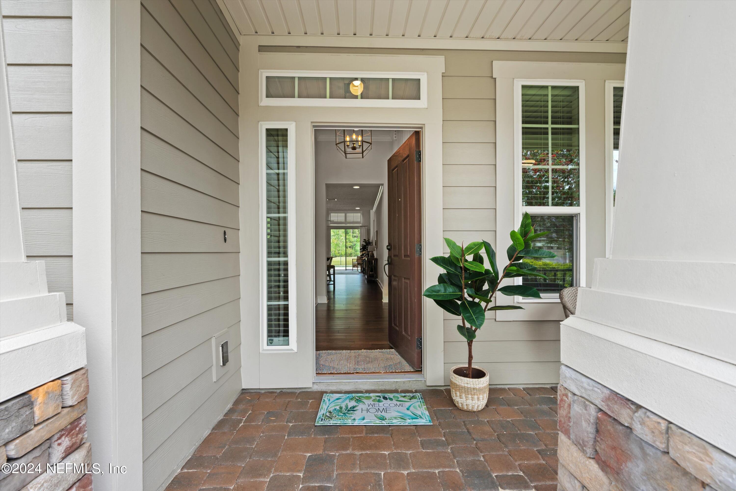 736 ASPEN LEAF Drive