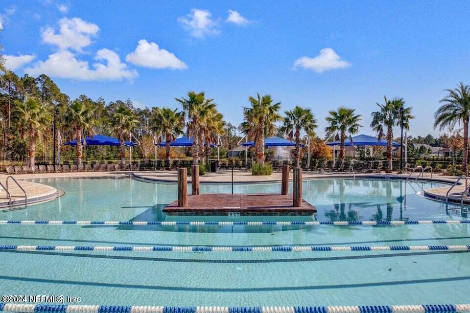 736 ASPEN LEAF Drive