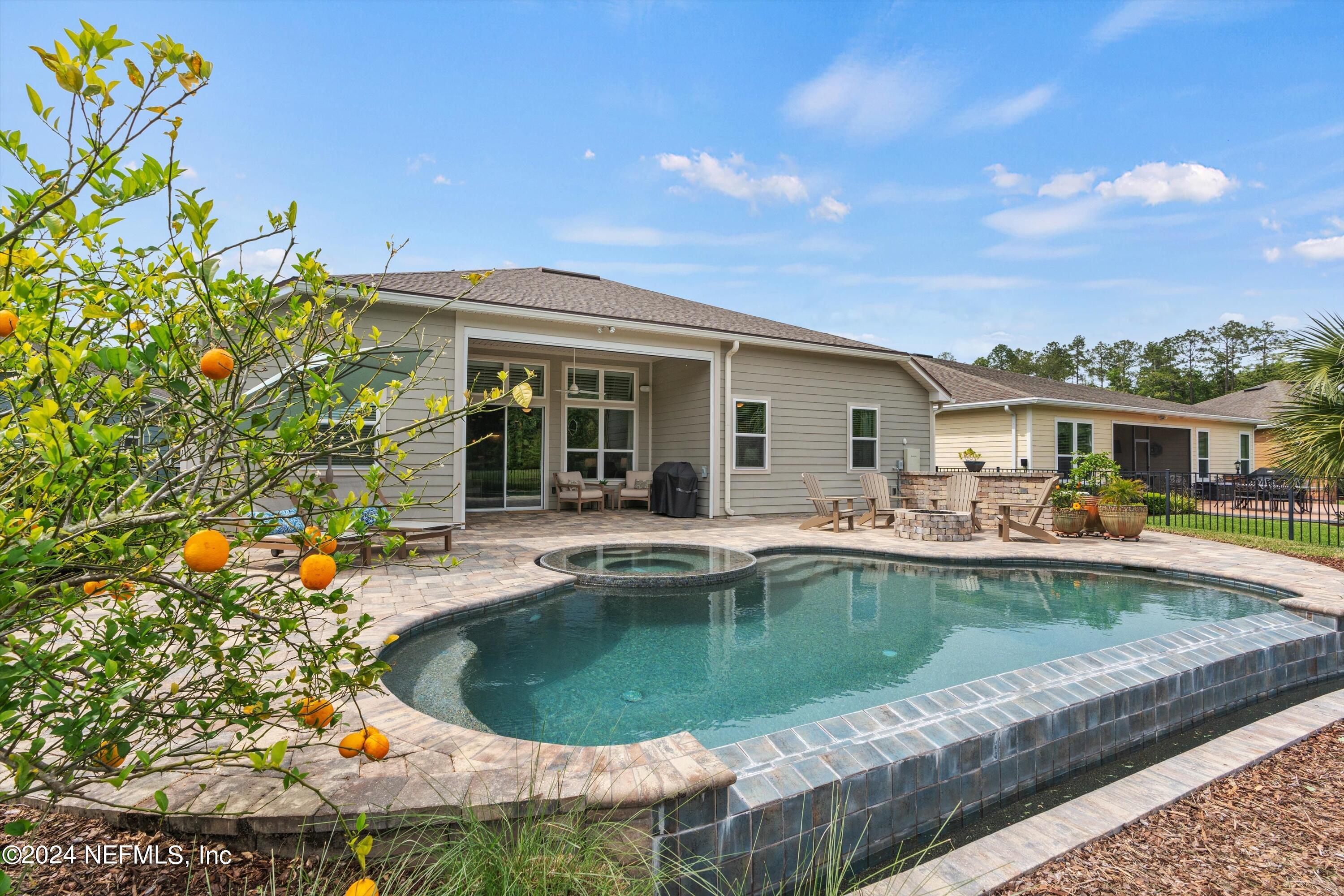 736 ASPEN LEAF Drive