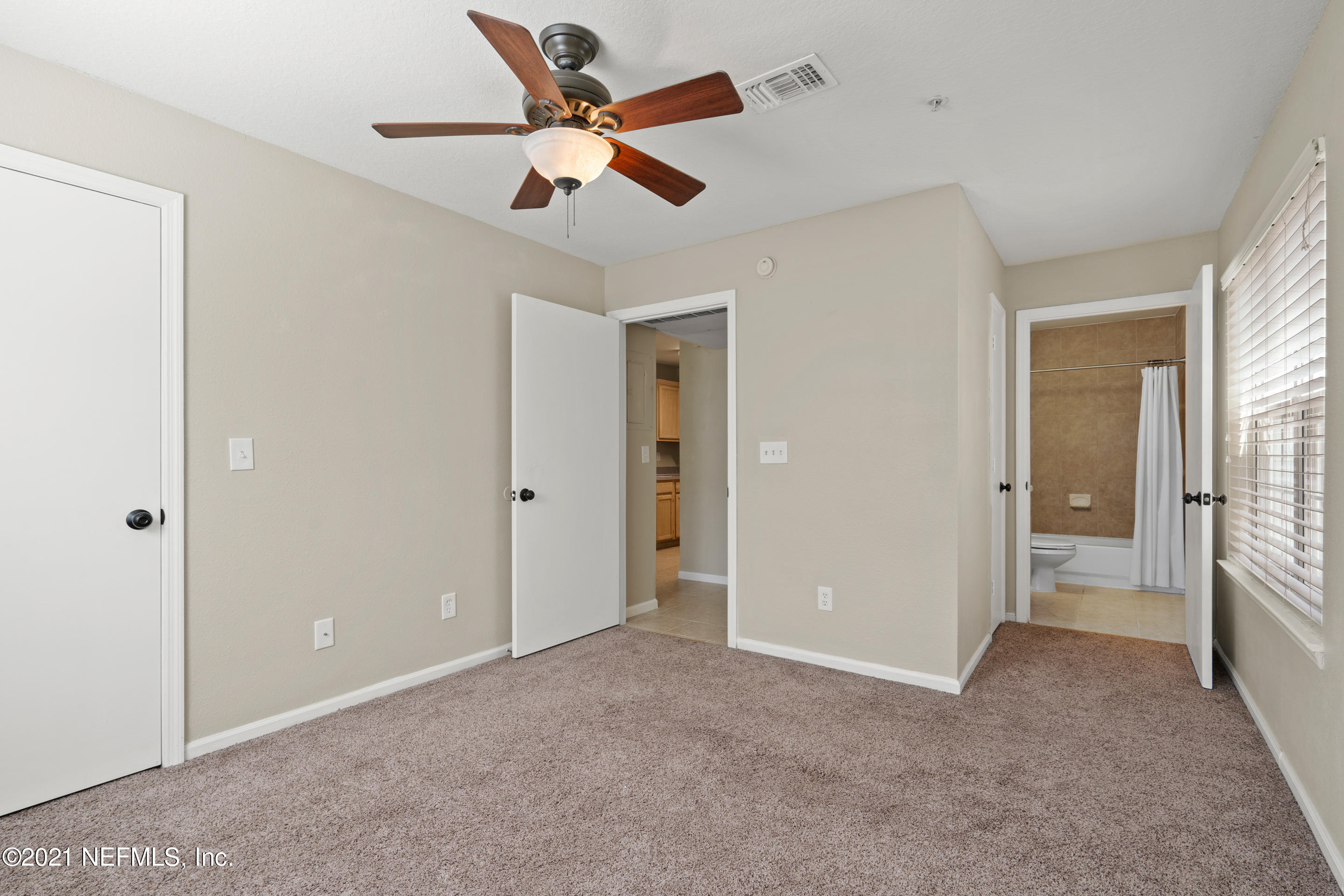 7701 TIMBERLIN PARK Boulevard, 918