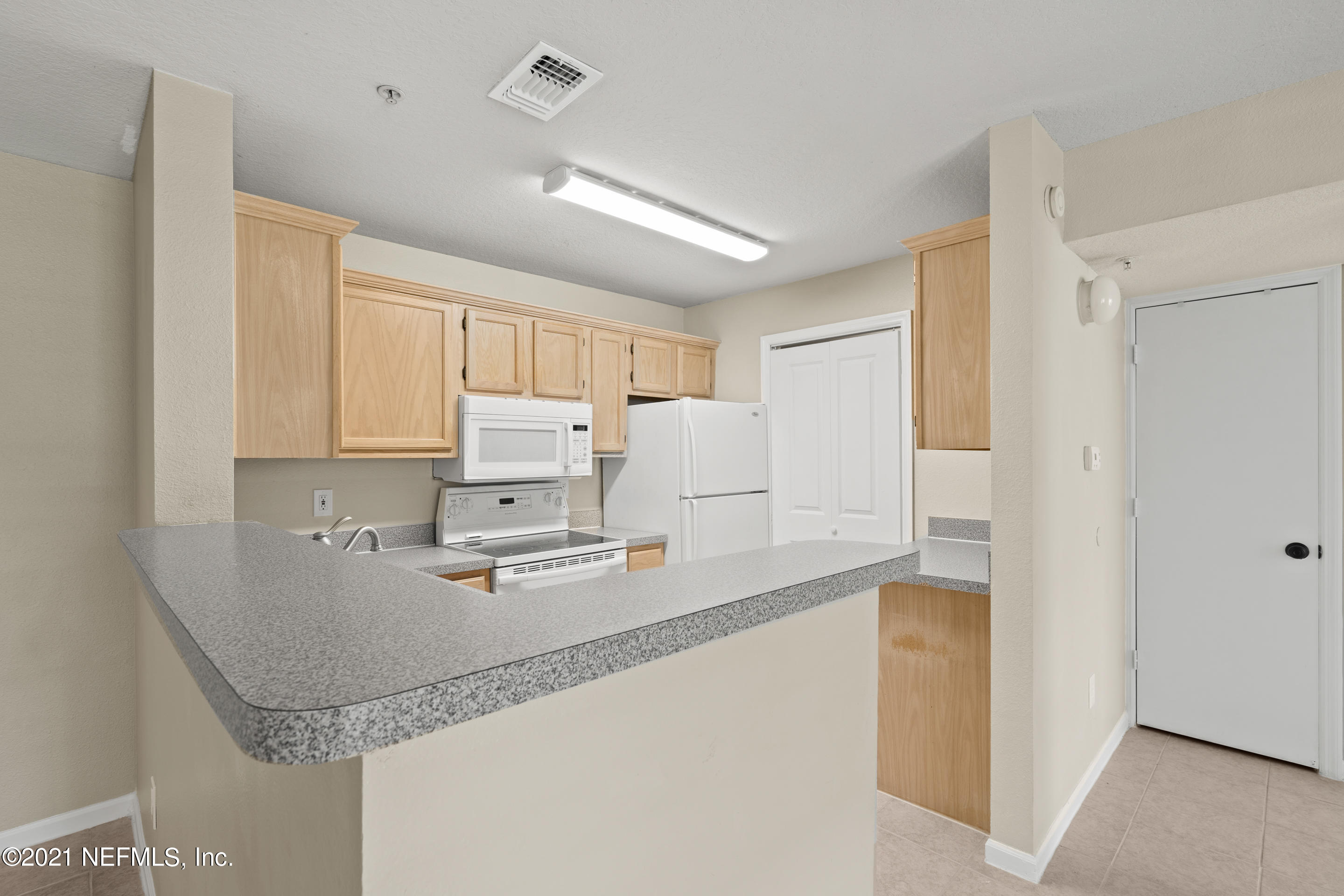 7701 TIMBERLIN PARK Boulevard, 918