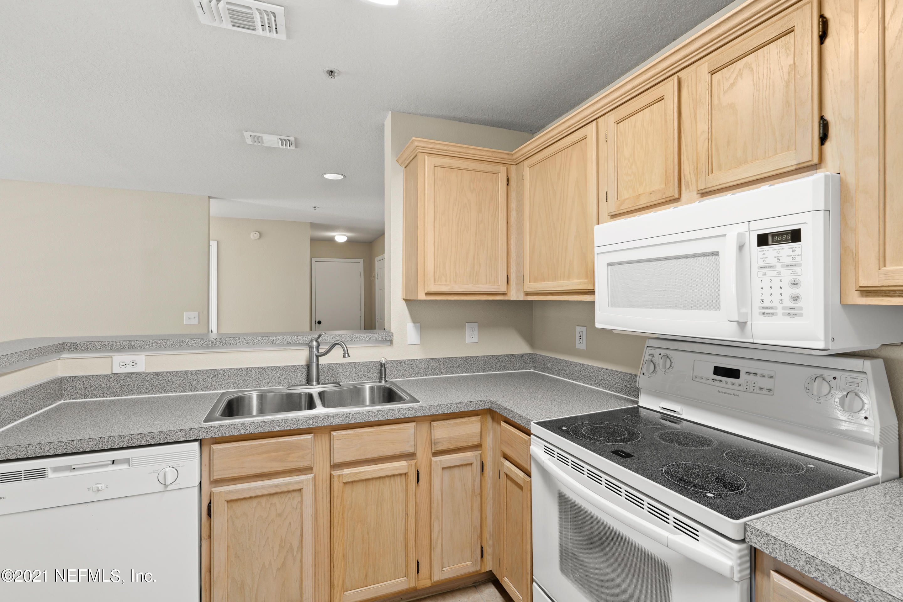 7701 TIMBERLIN PARK Boulevard, 918