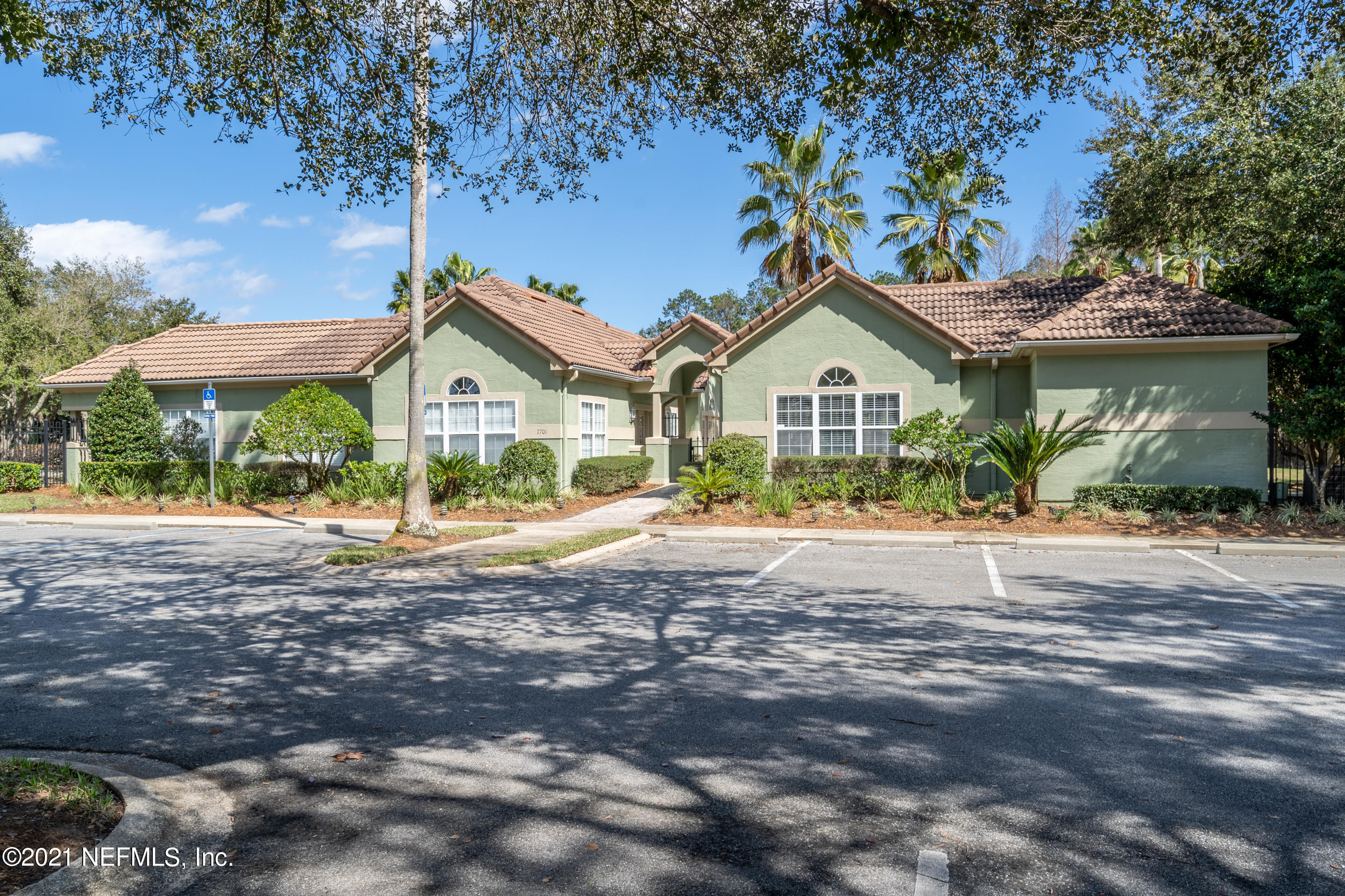 7701 TIMBERLIN PARK Boulevard, 918