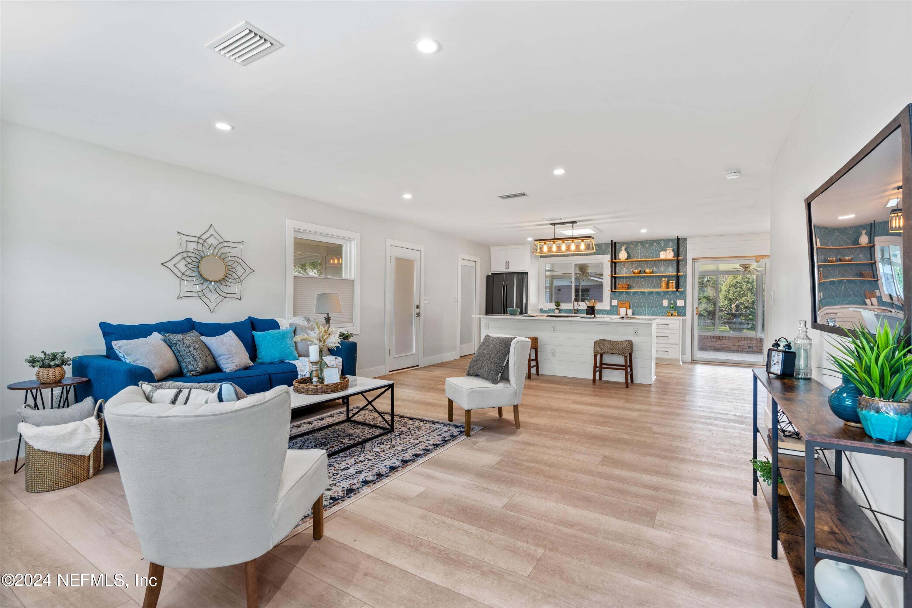 870 SEMINOLE Road