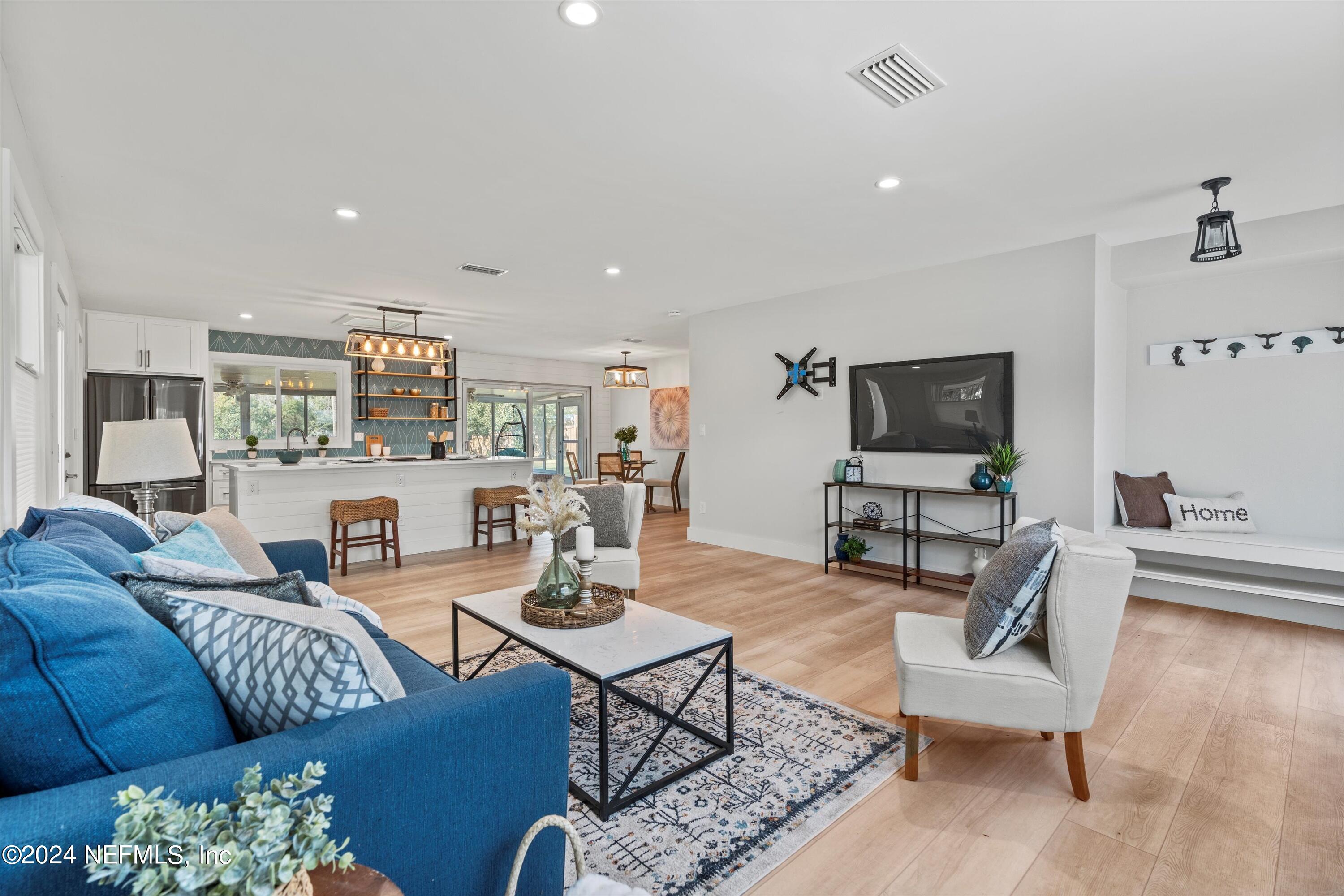 870 SEMINOLE Road