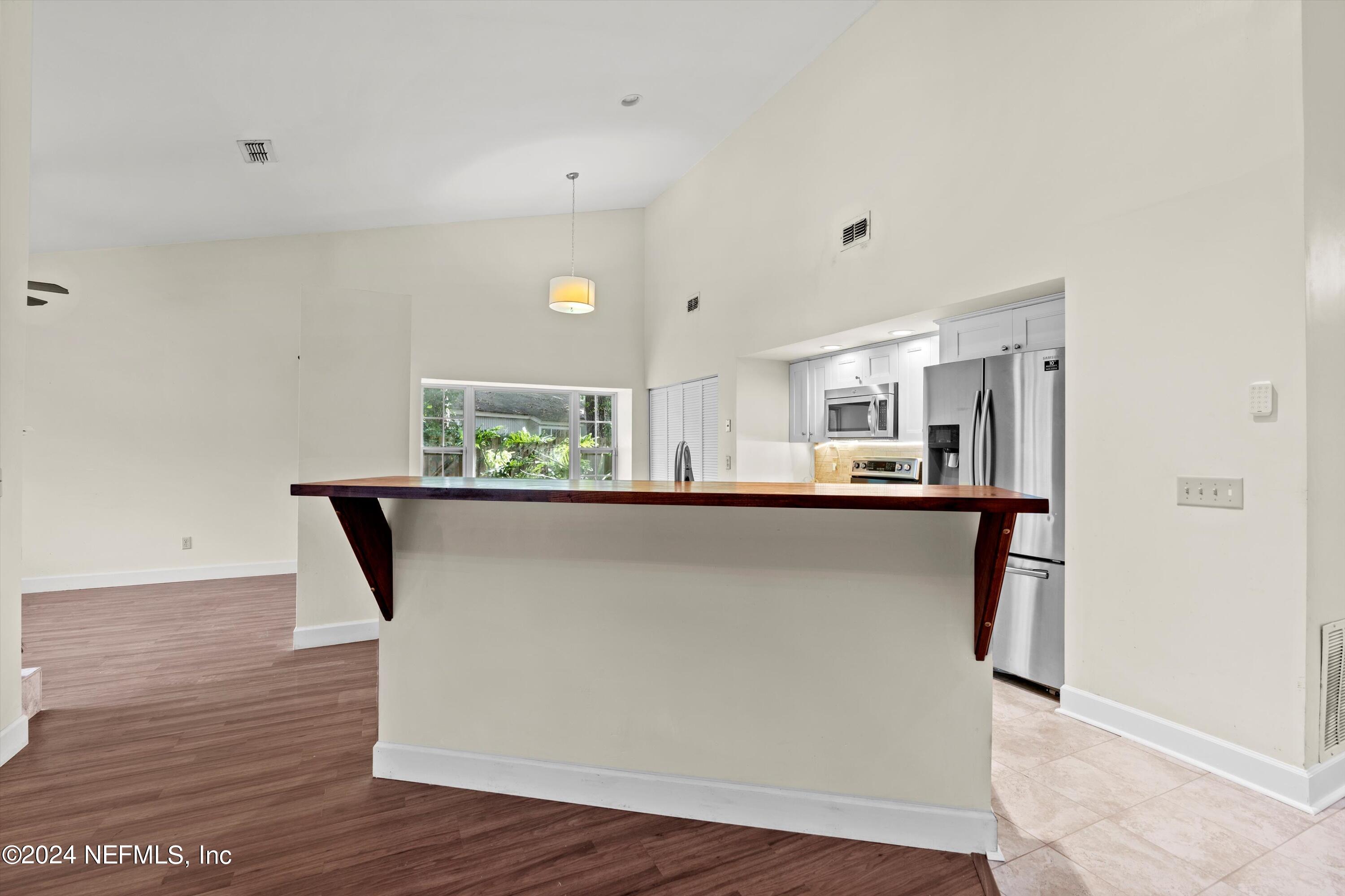 4871 NORTHFORD Place W