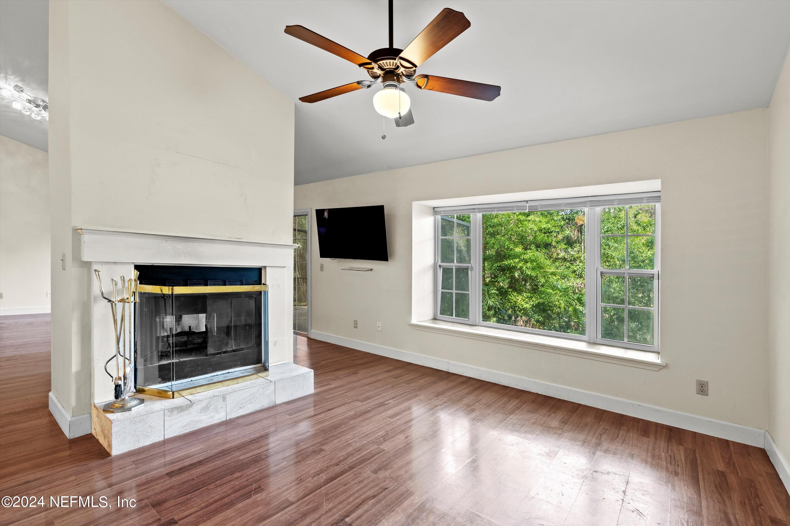 4871 NORTHFORD Place W