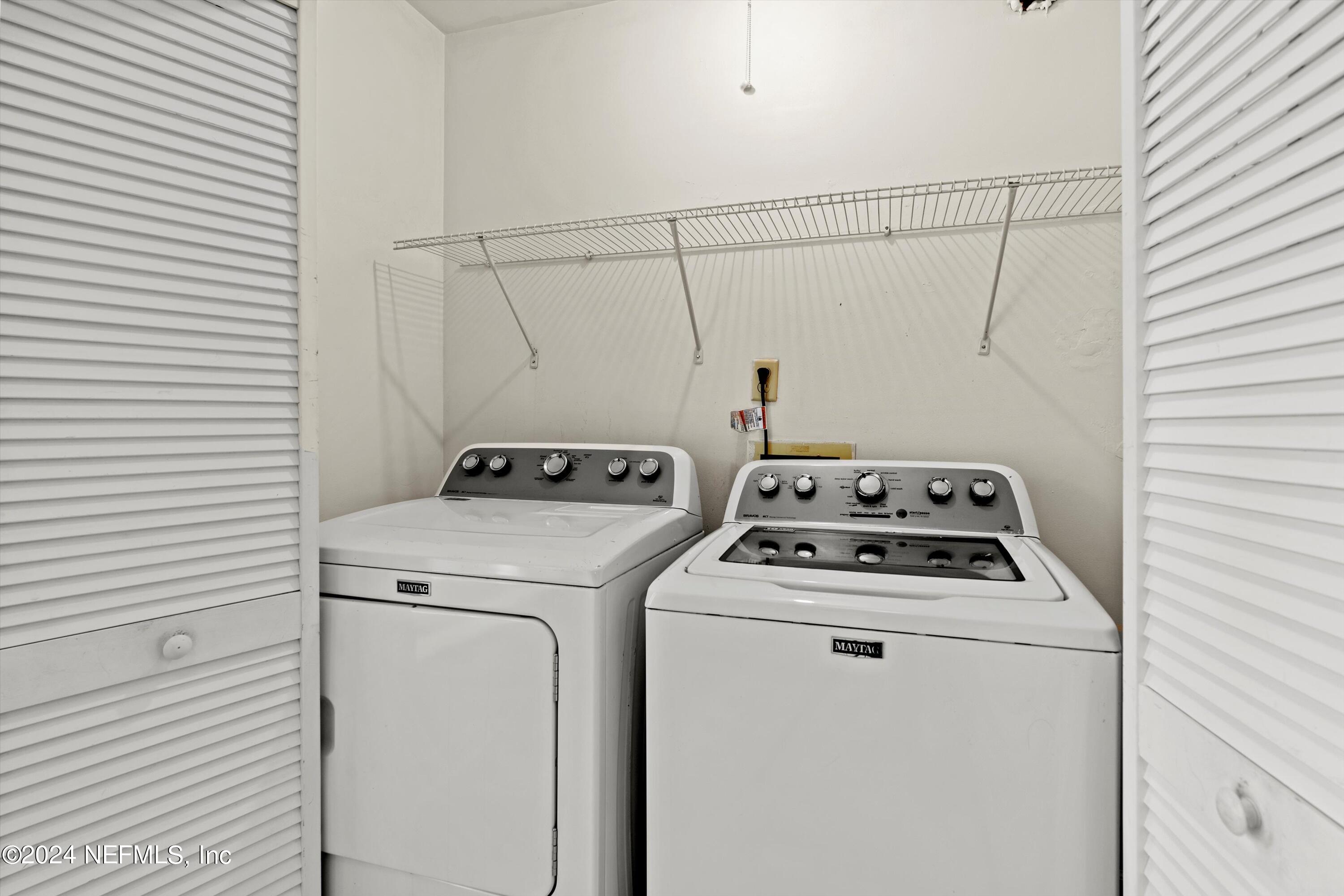 4871 NORTHFORD Place W