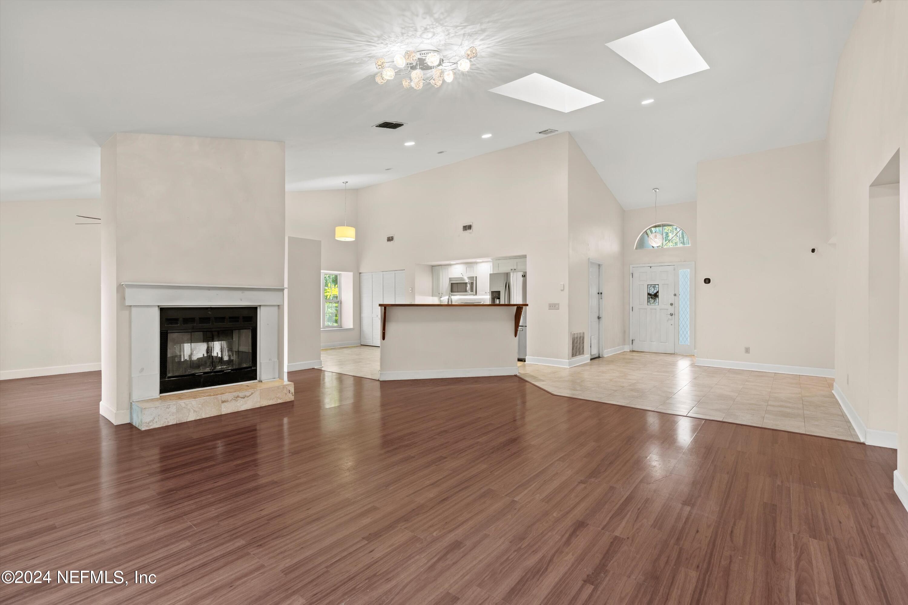 4871 NORTHFORD Place W