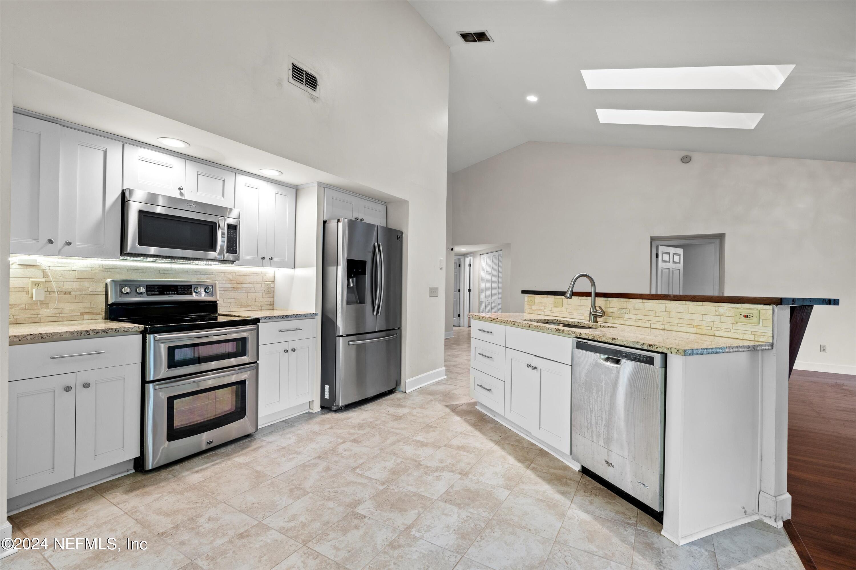 4871 NORTHFORD Place W