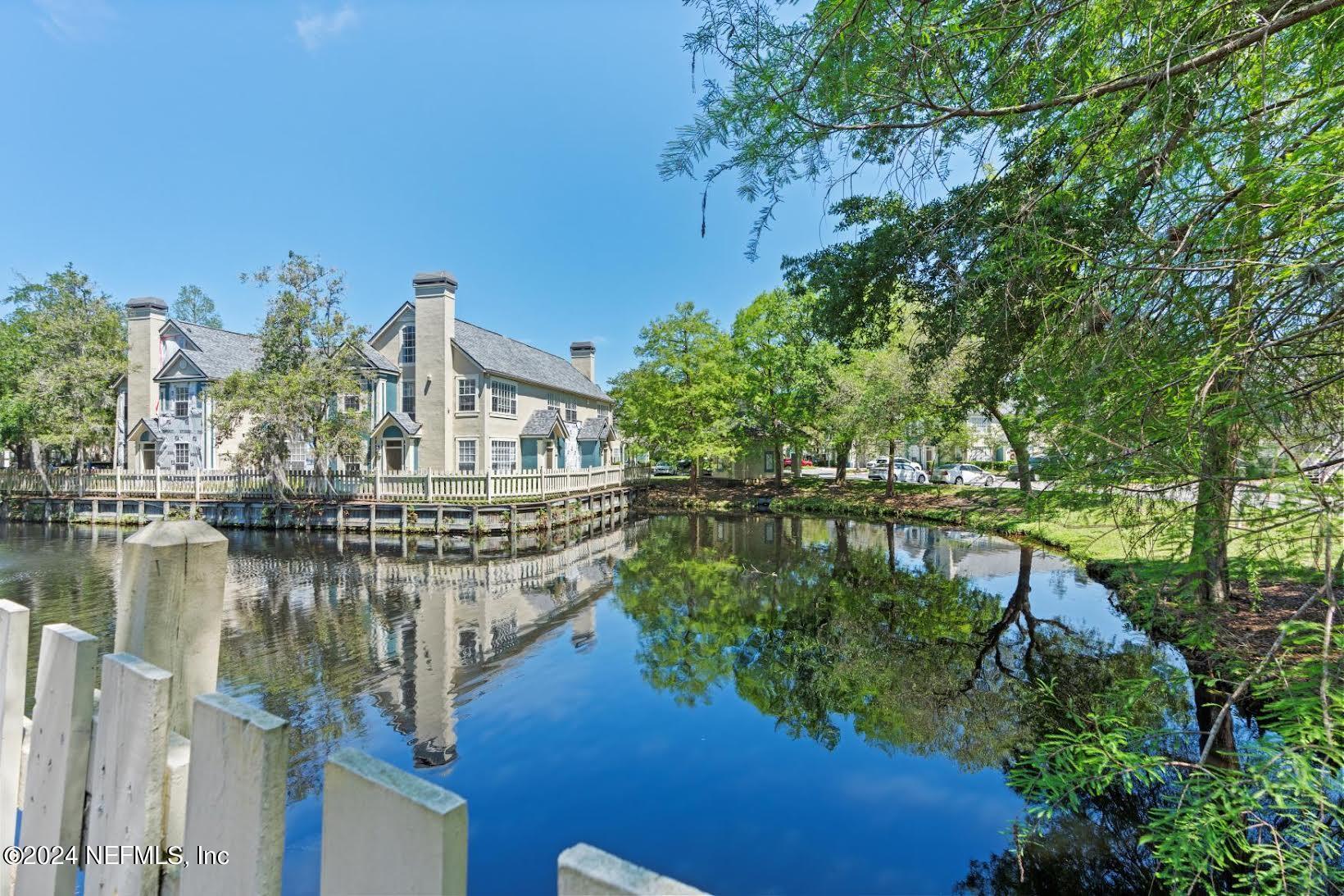 13700 RICHMOND PARK Drive, 807