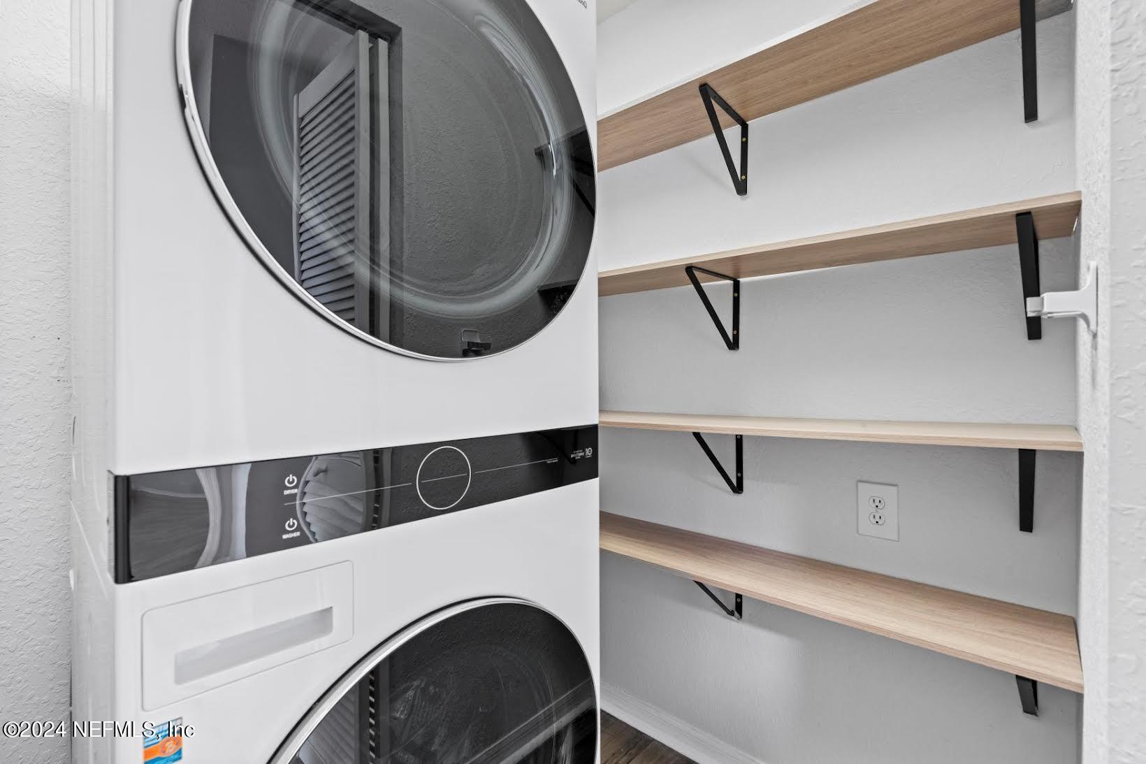 13700 RICHMOND PARK Drive, 807