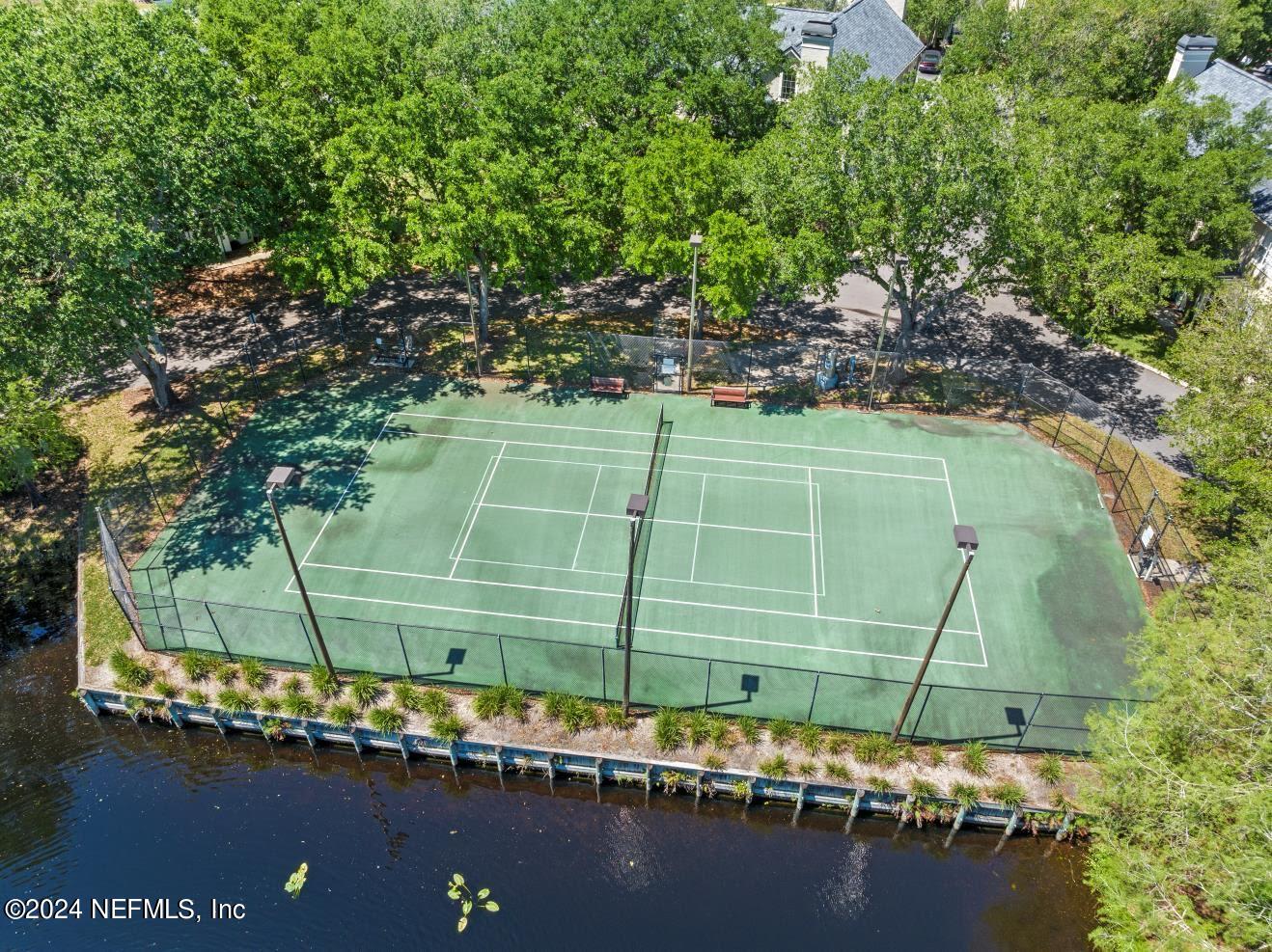 13700 RICHMOND PARK Drive, 807