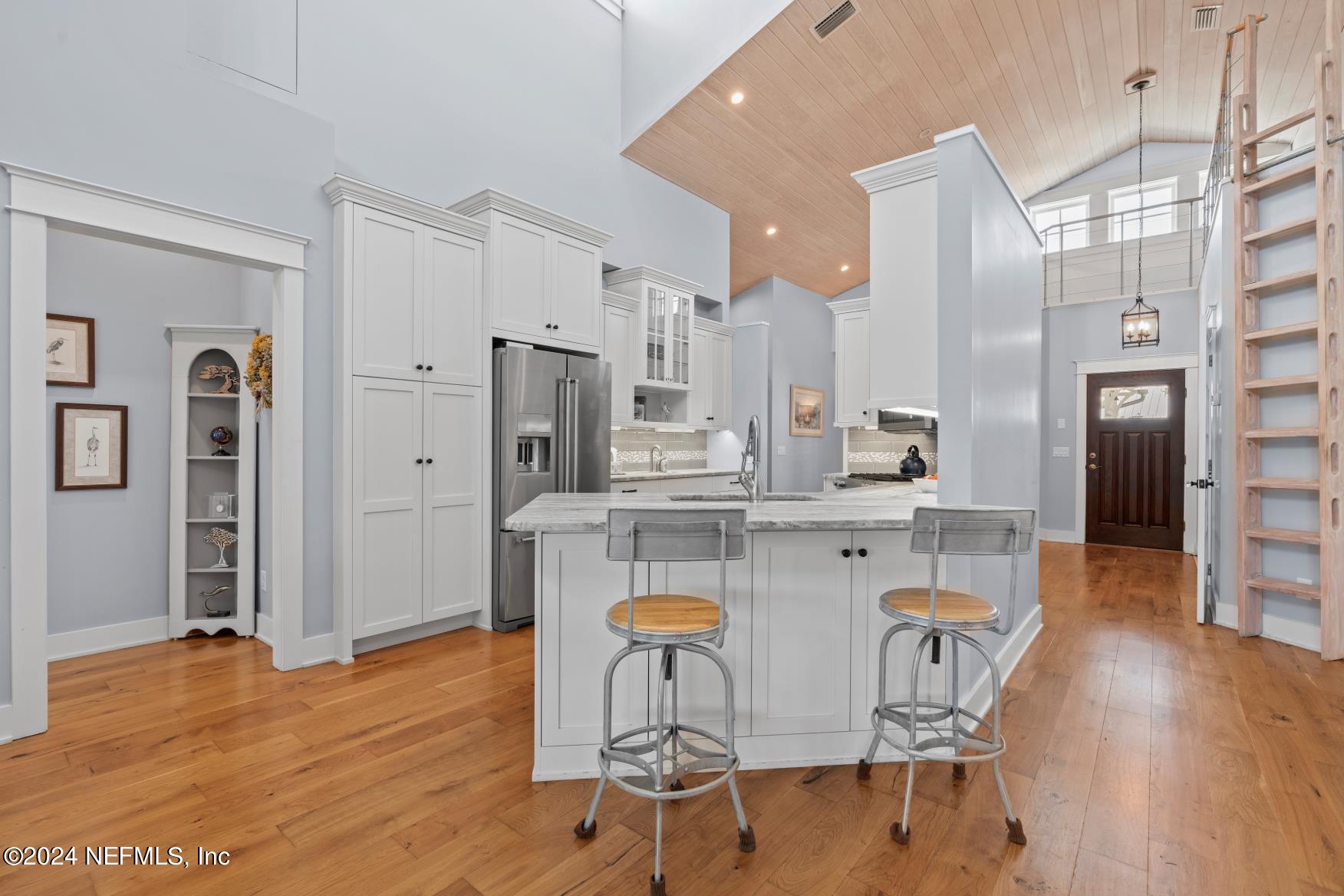 582 COASTAL OAK Lane