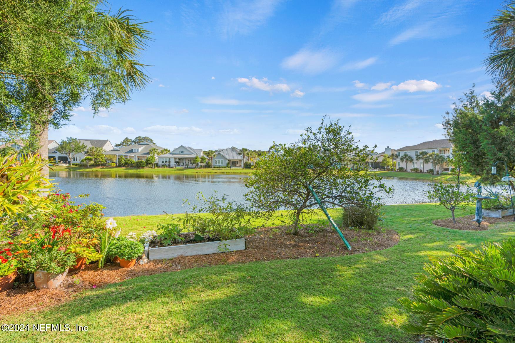 582 COASTAL OAK Lane