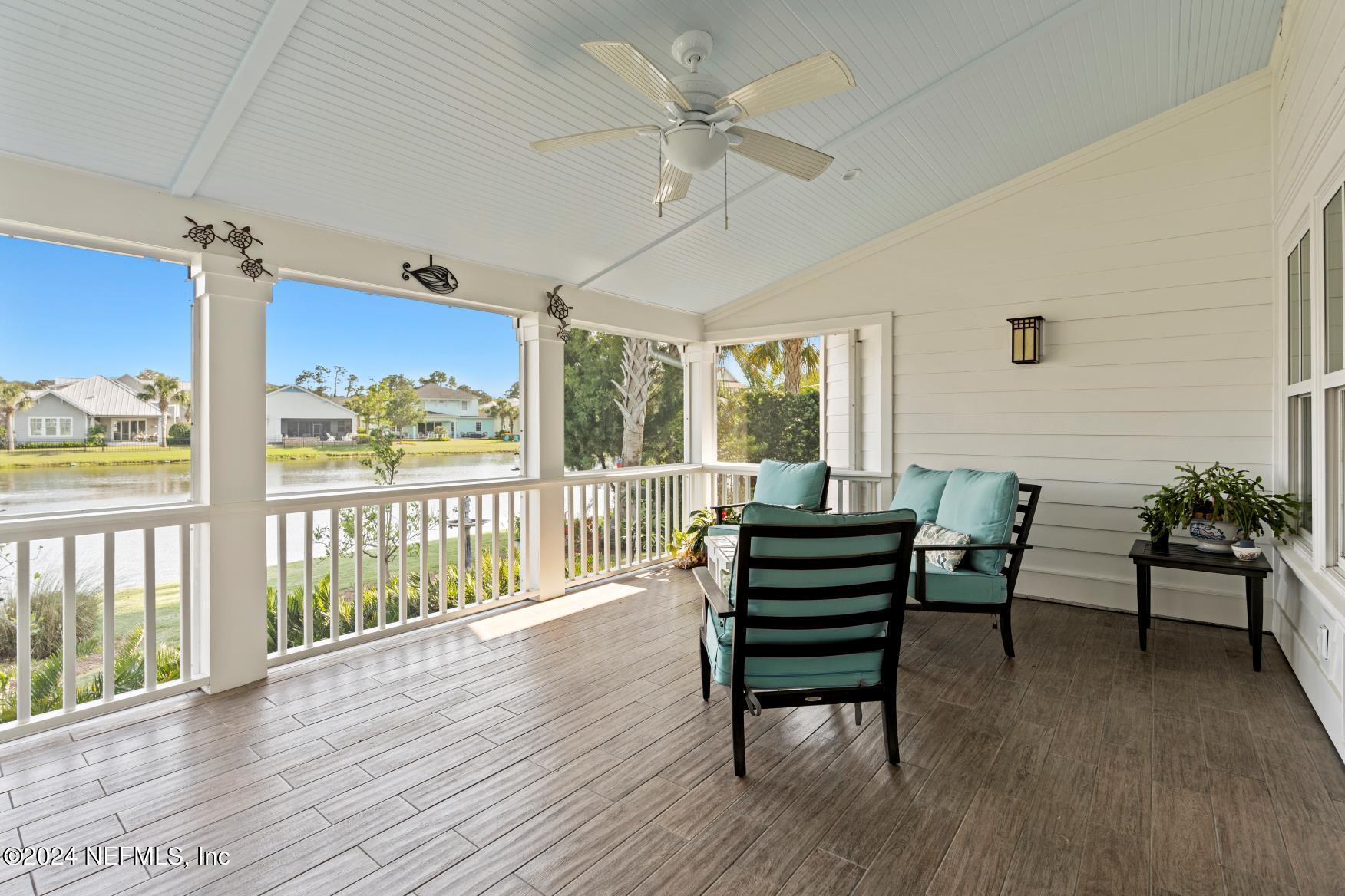 582 COASTAL OAK Lane