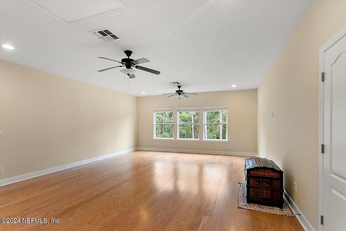 484 MAJESTIC EAGLE Drive