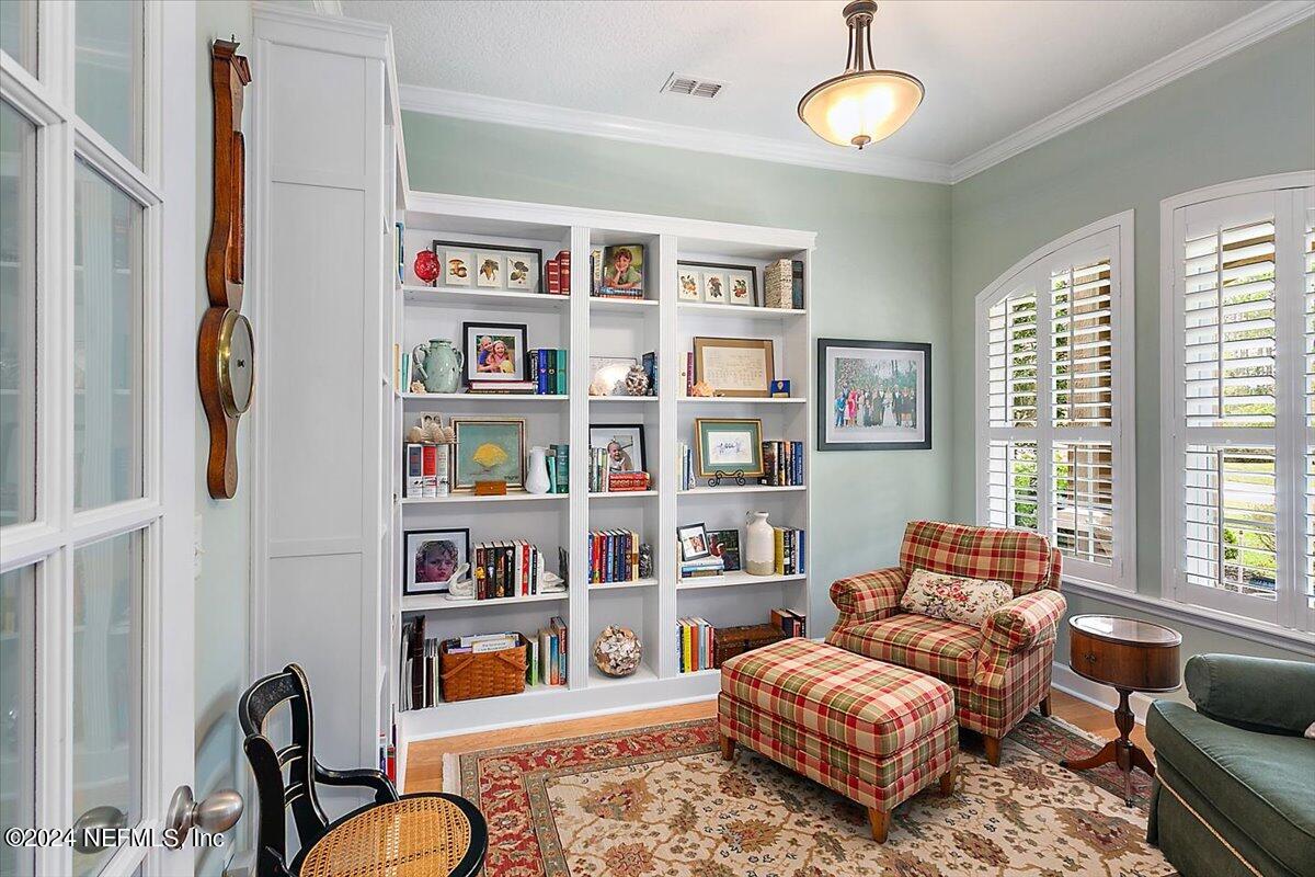 484 MAJESTIC EAGLE Drive