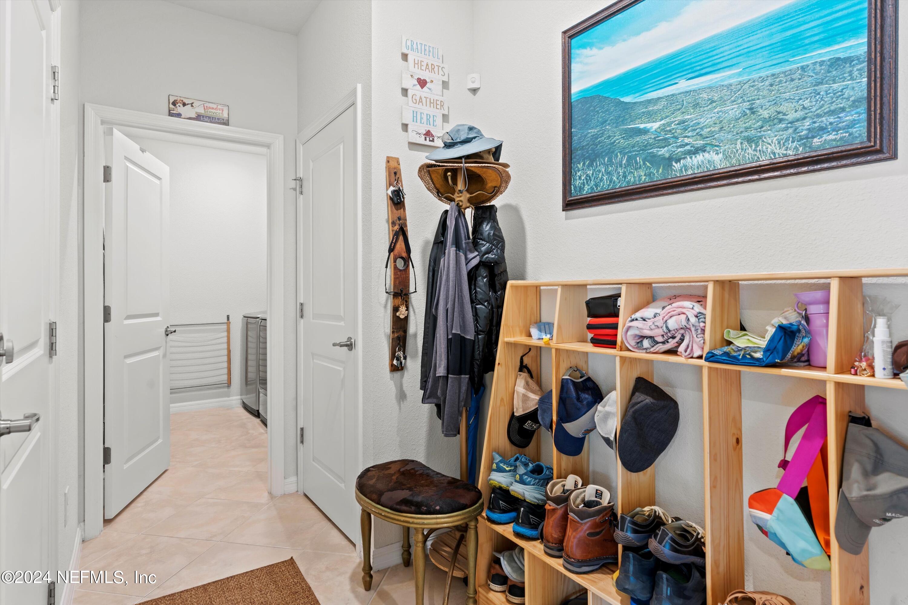 14663 SPRING LIGHT Circle