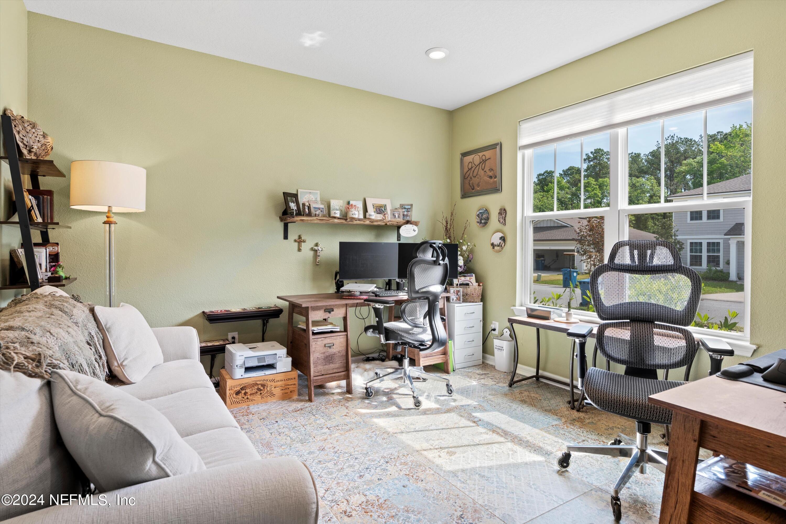 14663 SPRING LIGHT Circle