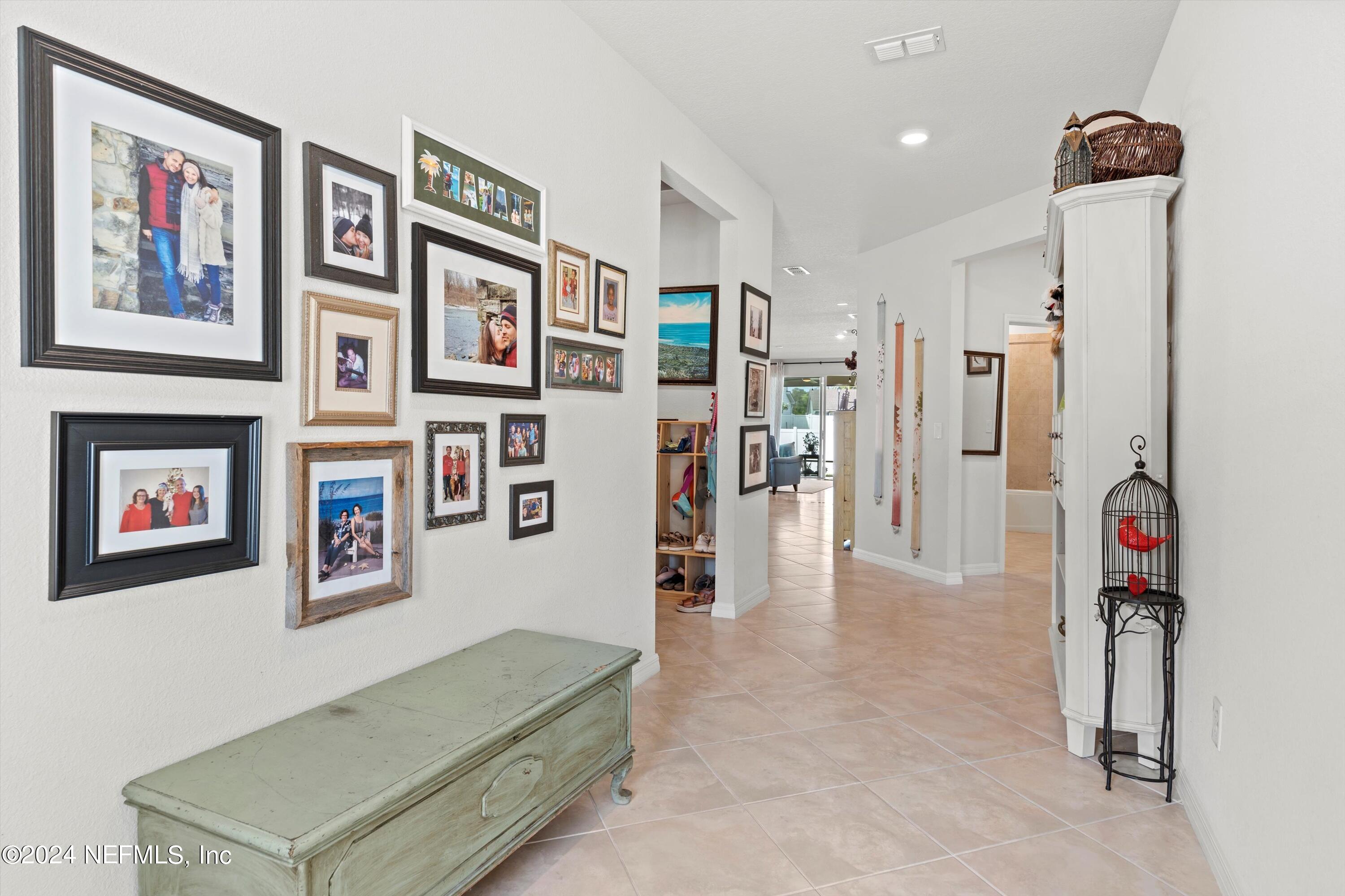 14663 SPRING LIGHT Circle