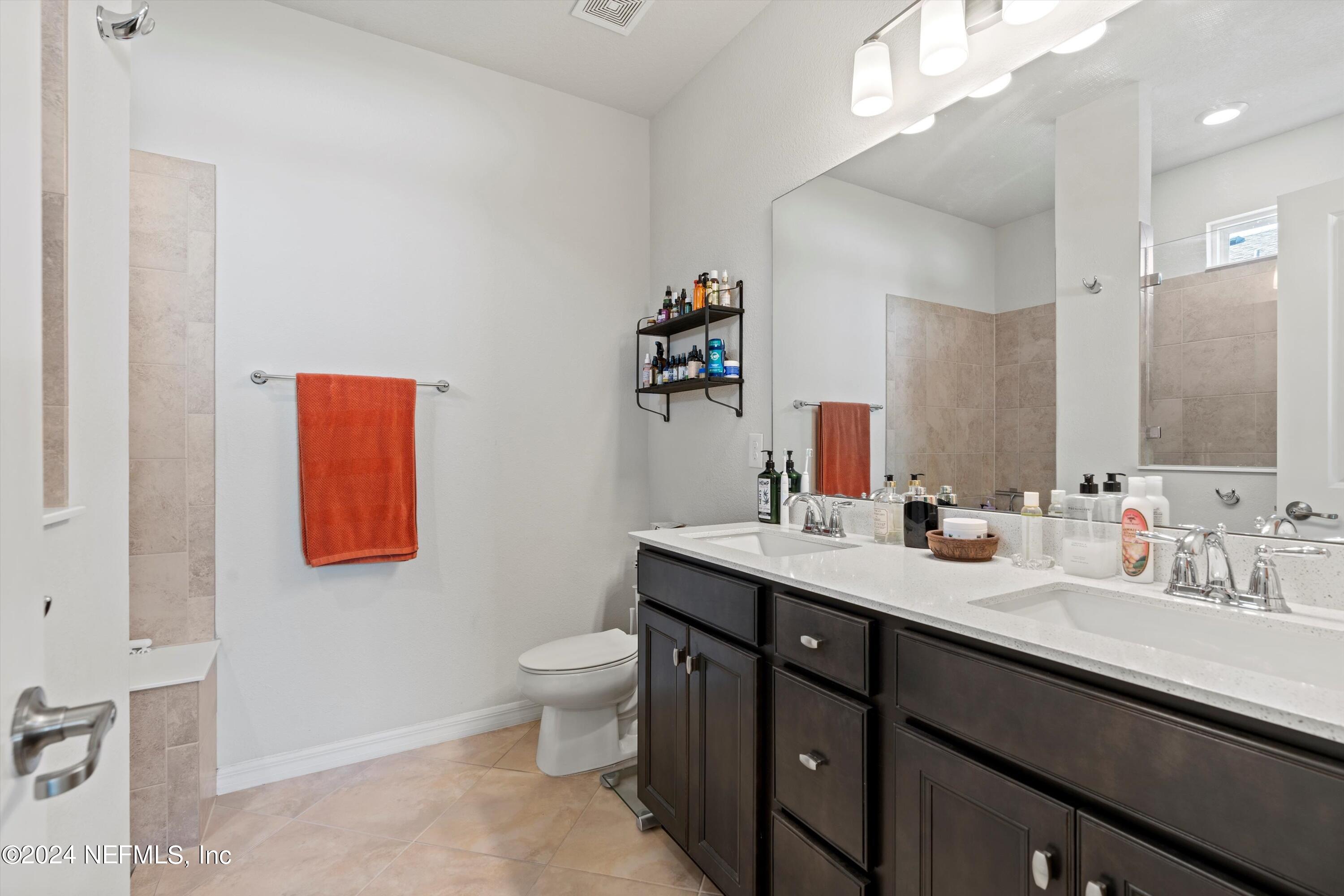 14663 SPRING LIGHT Circle