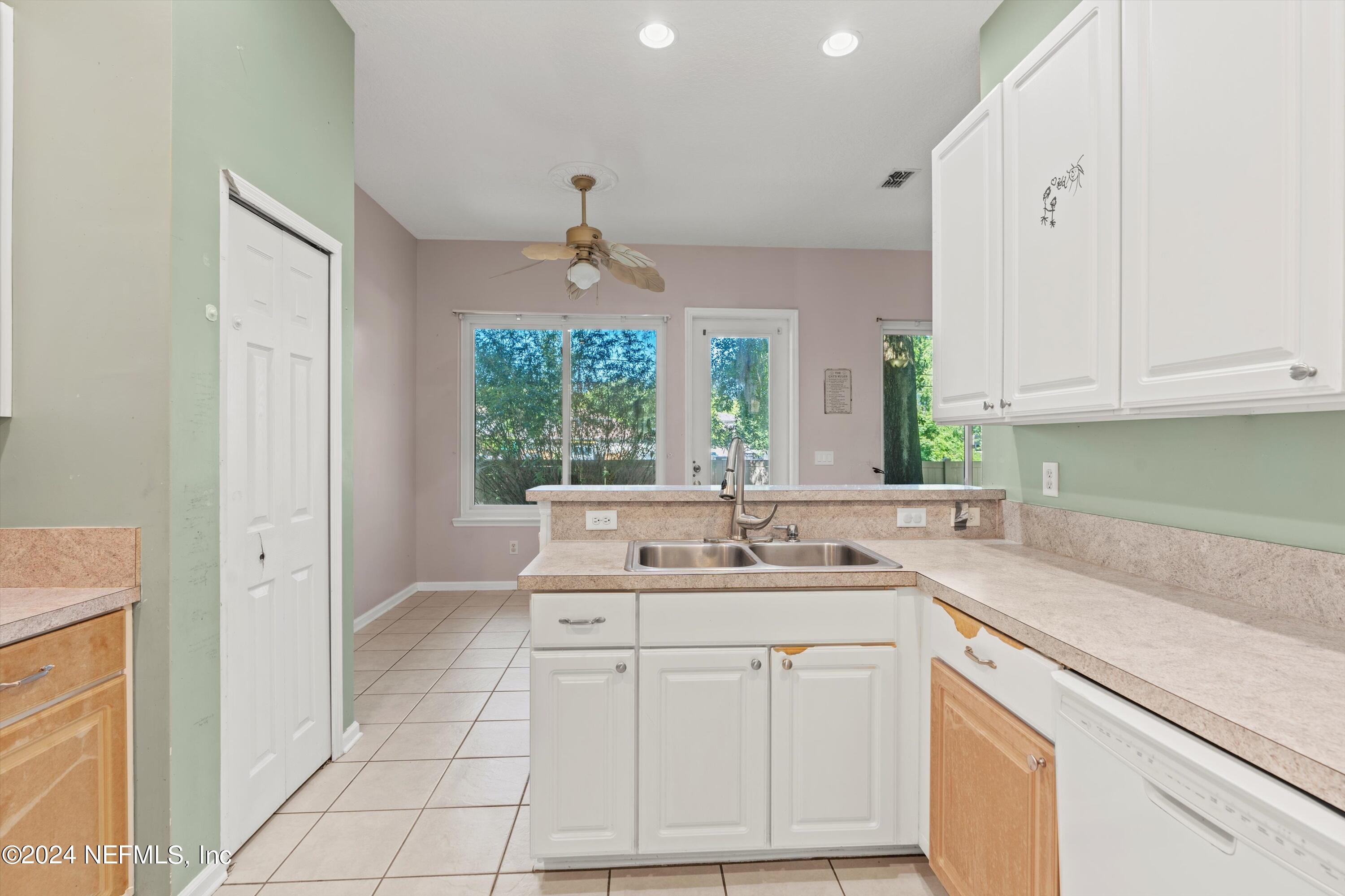 3724 FT CAROLINE HARBOR Drive